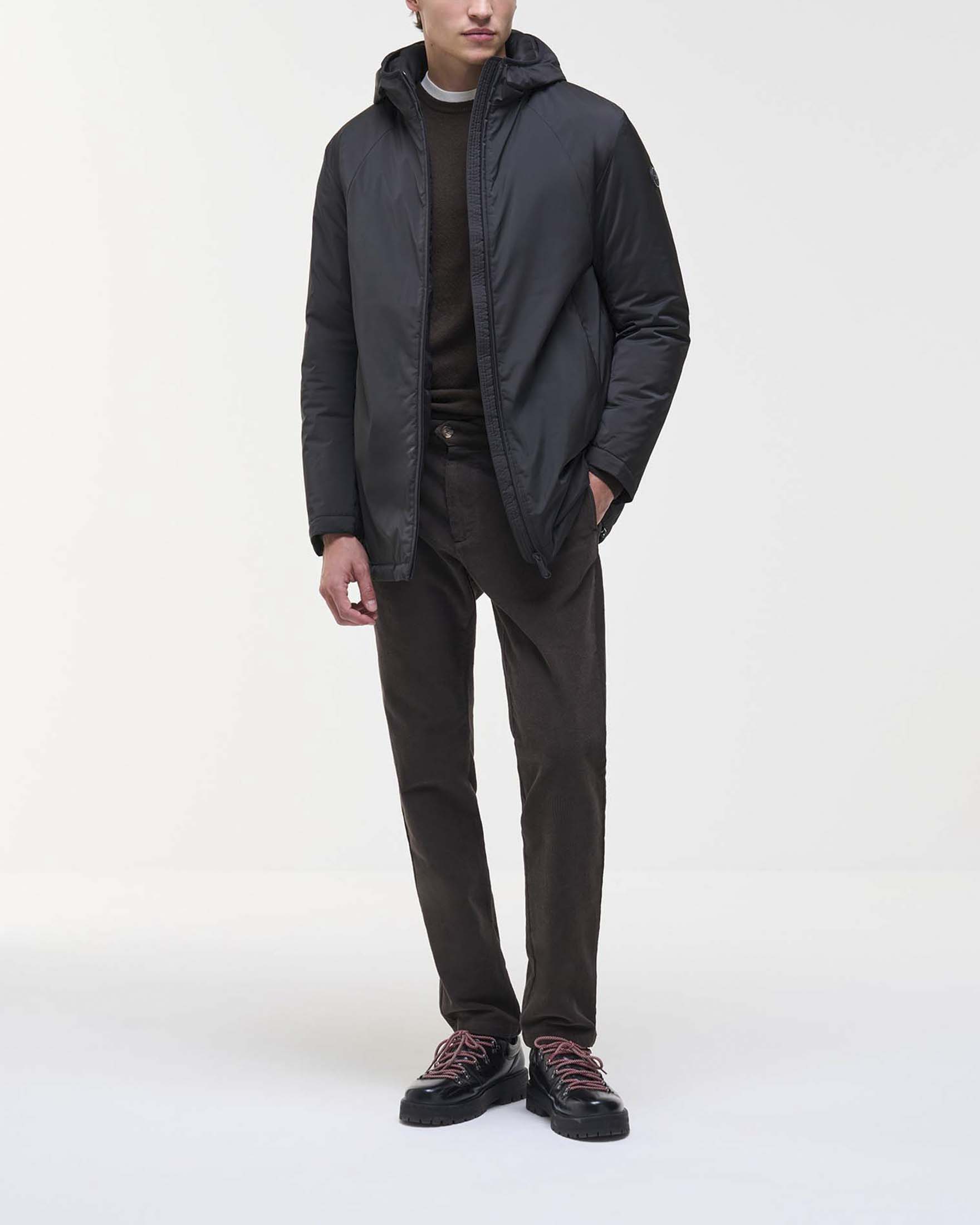 Giacca lunga Colmar Originals nera in tessuto stretch con cappuccio e maniche raglan
