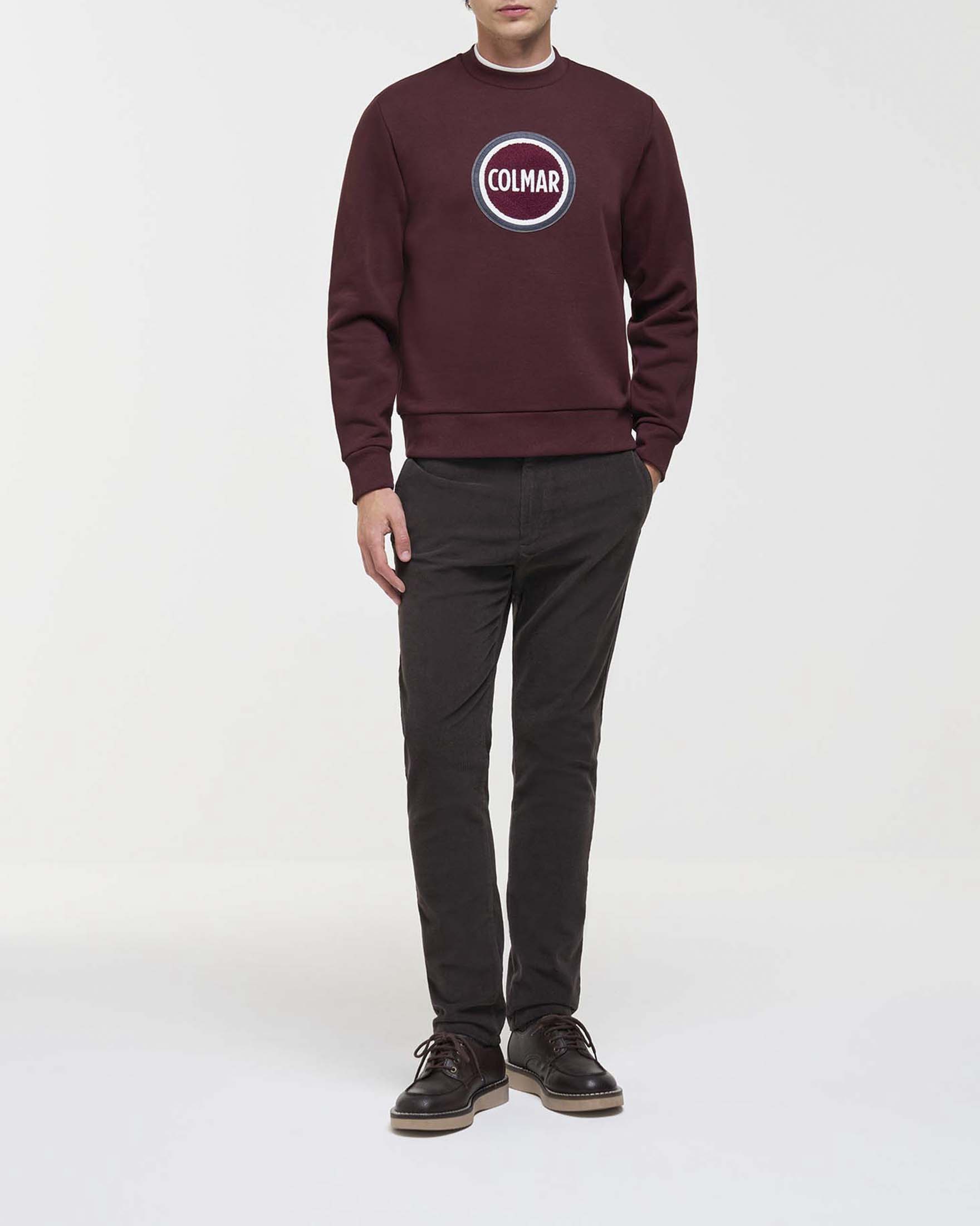 Felpa girocollo bordeaux Colmar Originals con maxi logo bollo in spugna