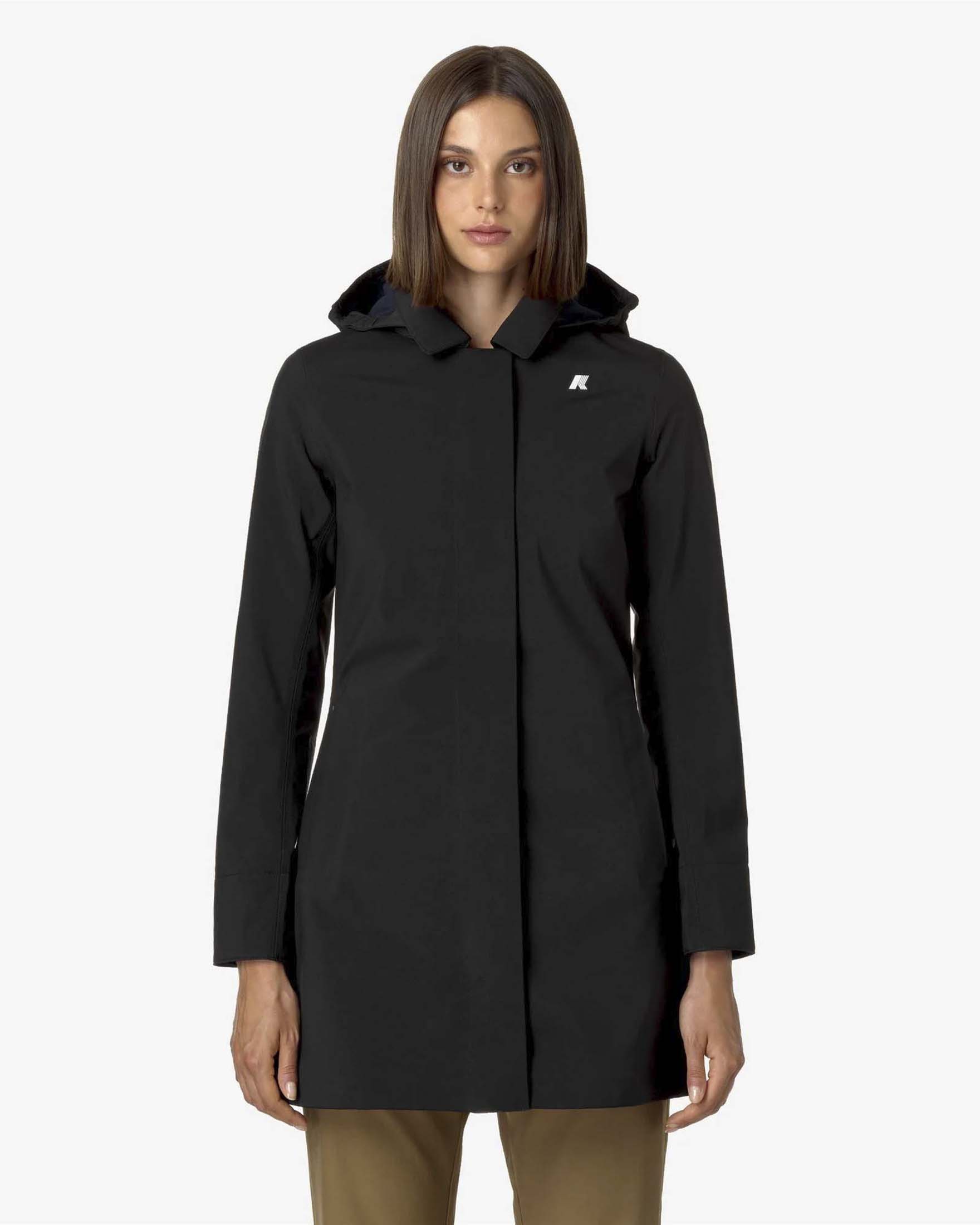 Giaccone Mathy K-Way nero in nylon stretch impermeabile con cappuccio removibile