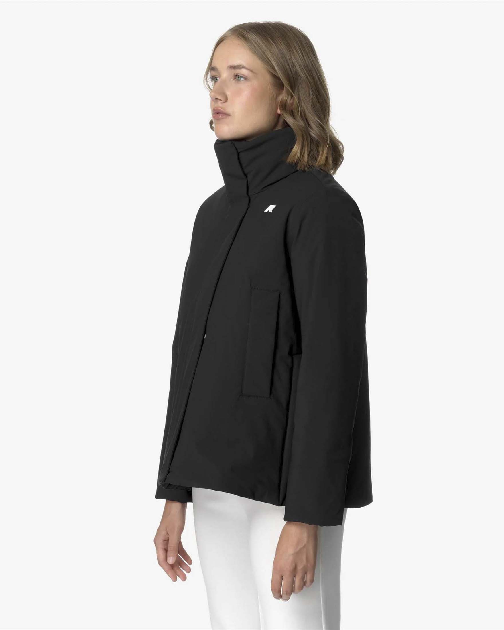 Giacca corta Marlette St Warm K-Way nera impermeabile e antivento con cappuccio image