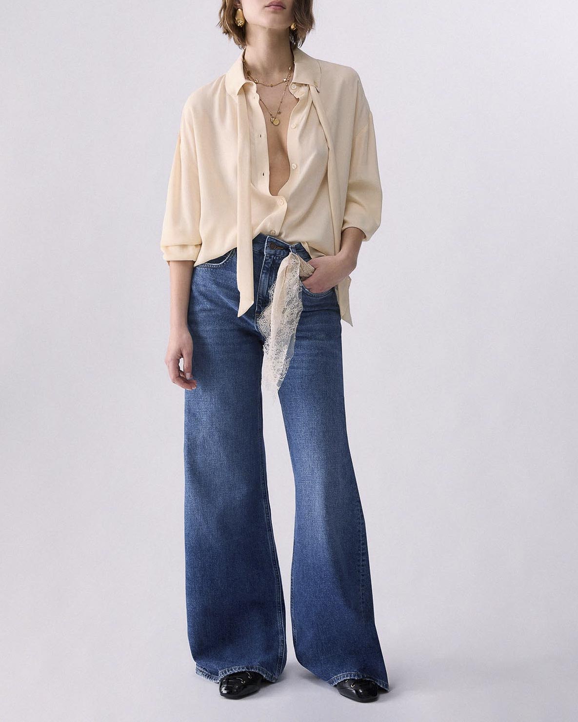Jeans flare Liu Jo in denim lavaggio spuer stonewash con bandana in pizzo