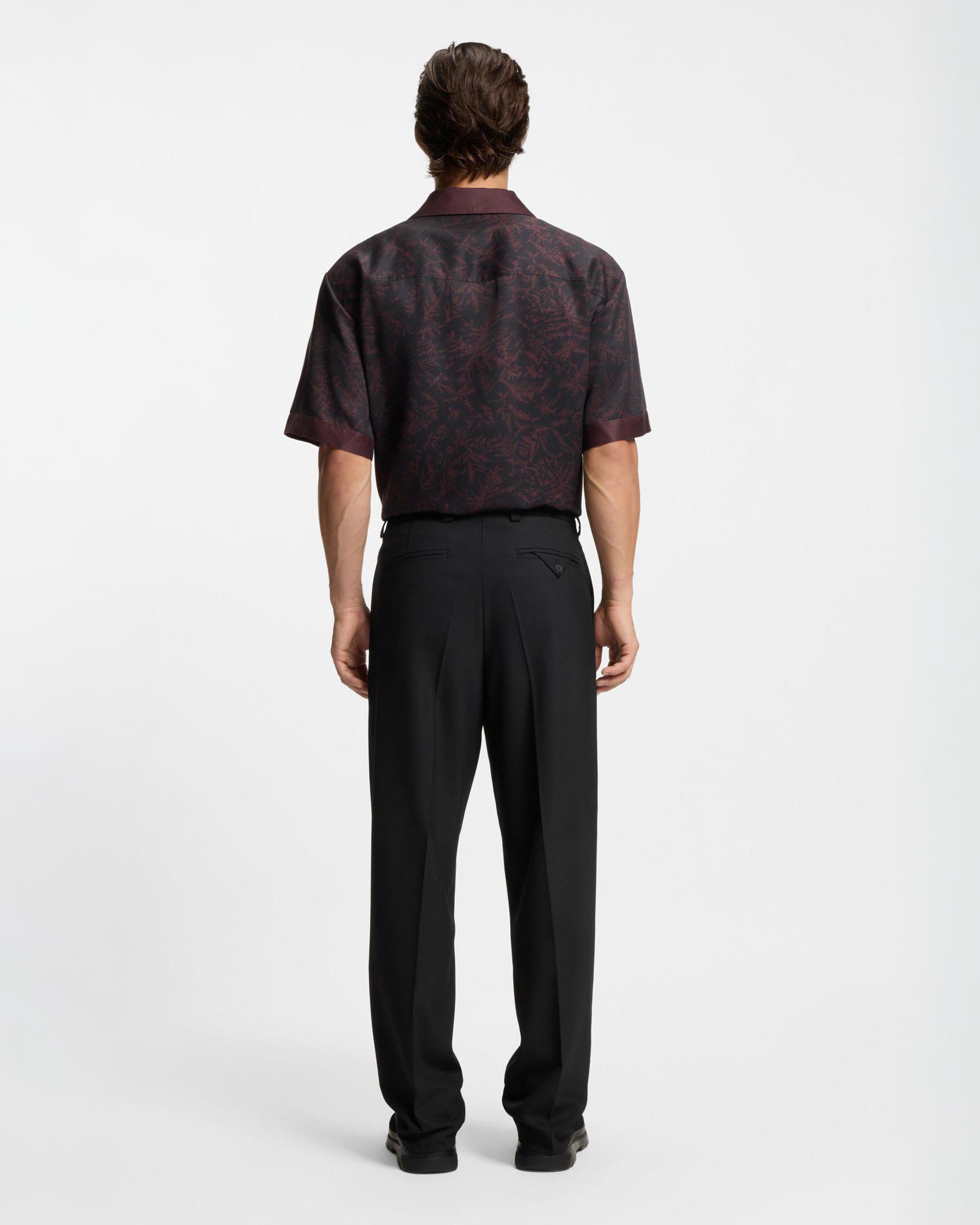 Pantalone Hugo nero modern fit in tessuto elasticizzato image