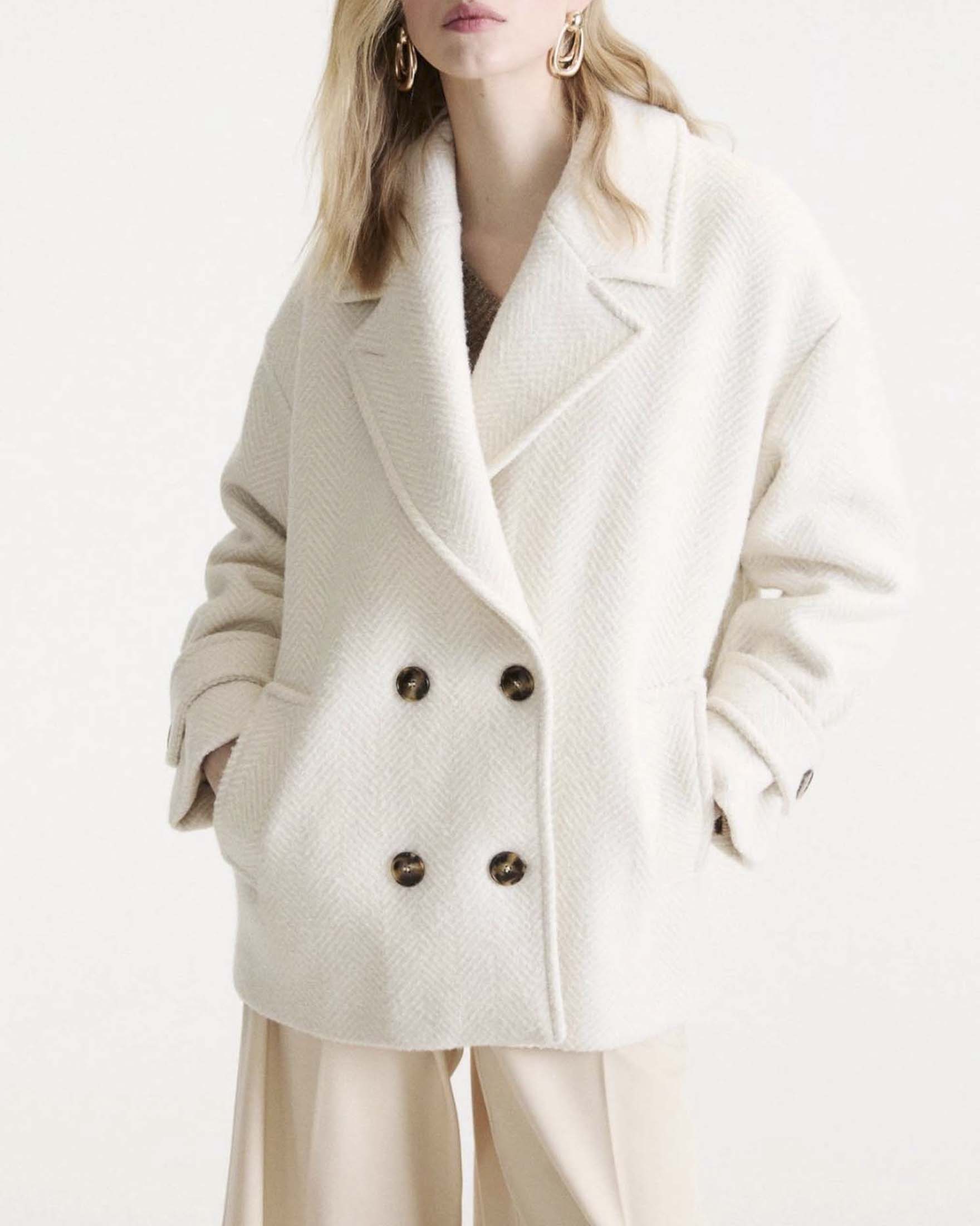 Cappotto doppiopetto Marella Sport color panna in bouclé di misto lana con polsini chiusura a bottone
