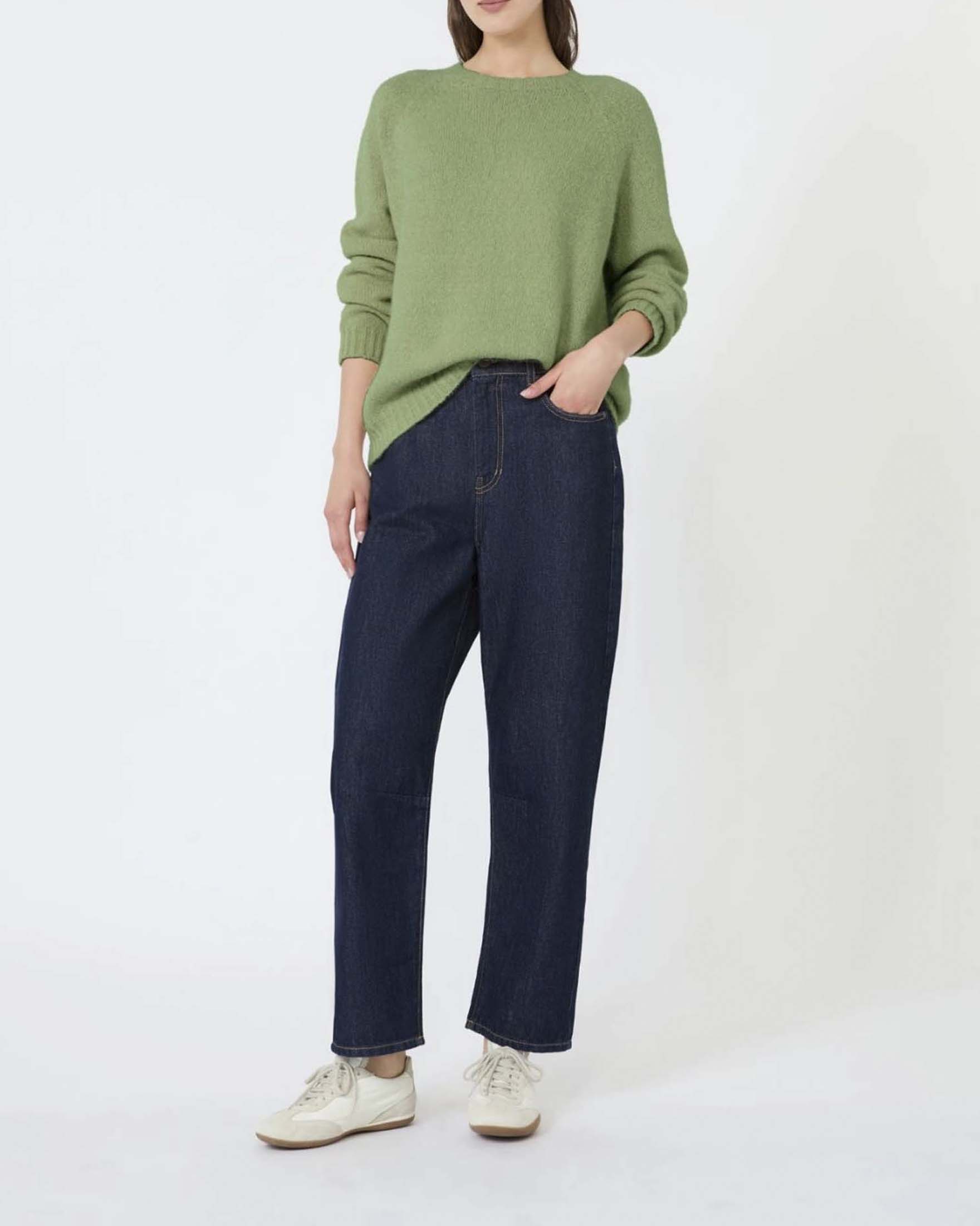 Maglia girocollo Weekend Max Mara verde in filato morbido di cotone e alpaca image