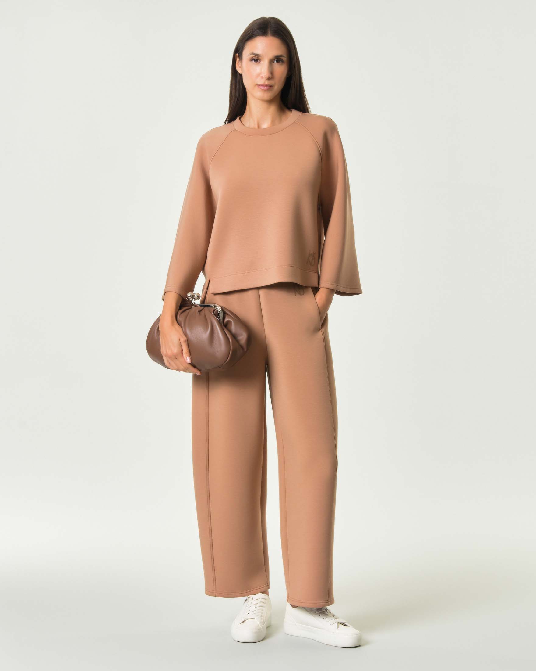 Pantaloni barrel Weekend Max Mara color cammello in jersey a punto Milano con coulisse in vita