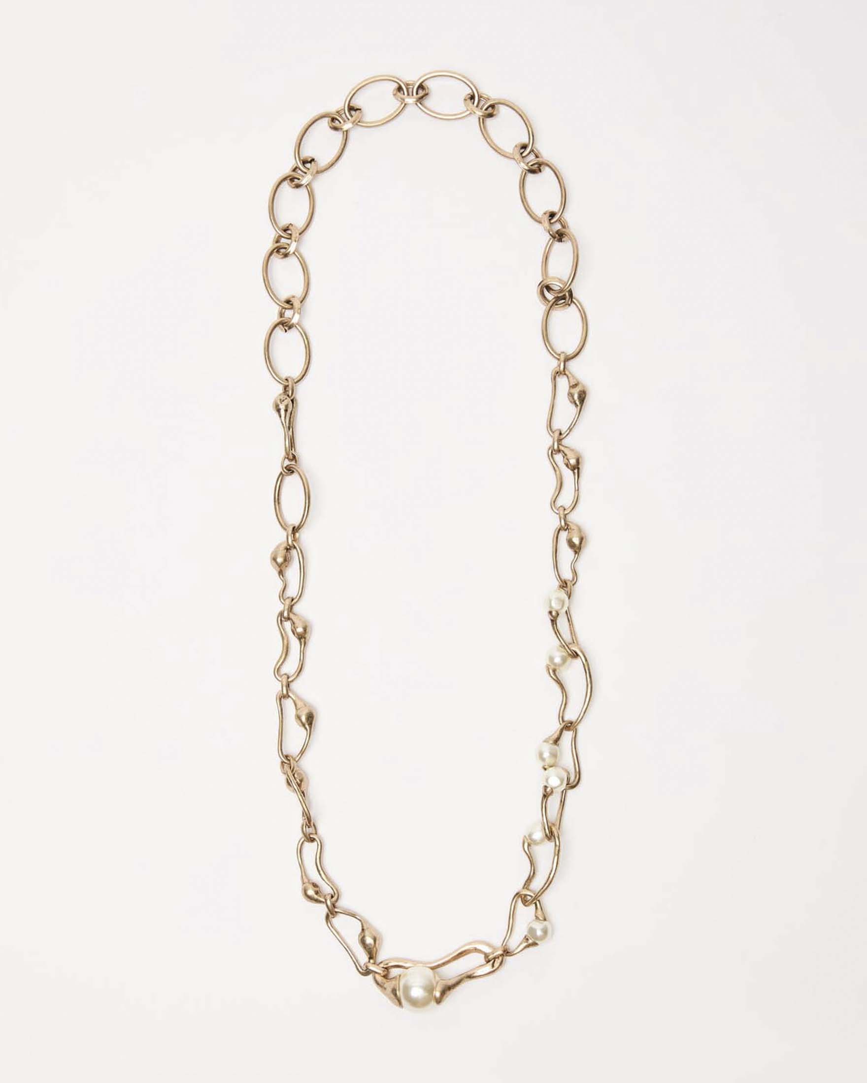 Collana lunga a catena Weekend Max Mara con perle e dettagli in resina