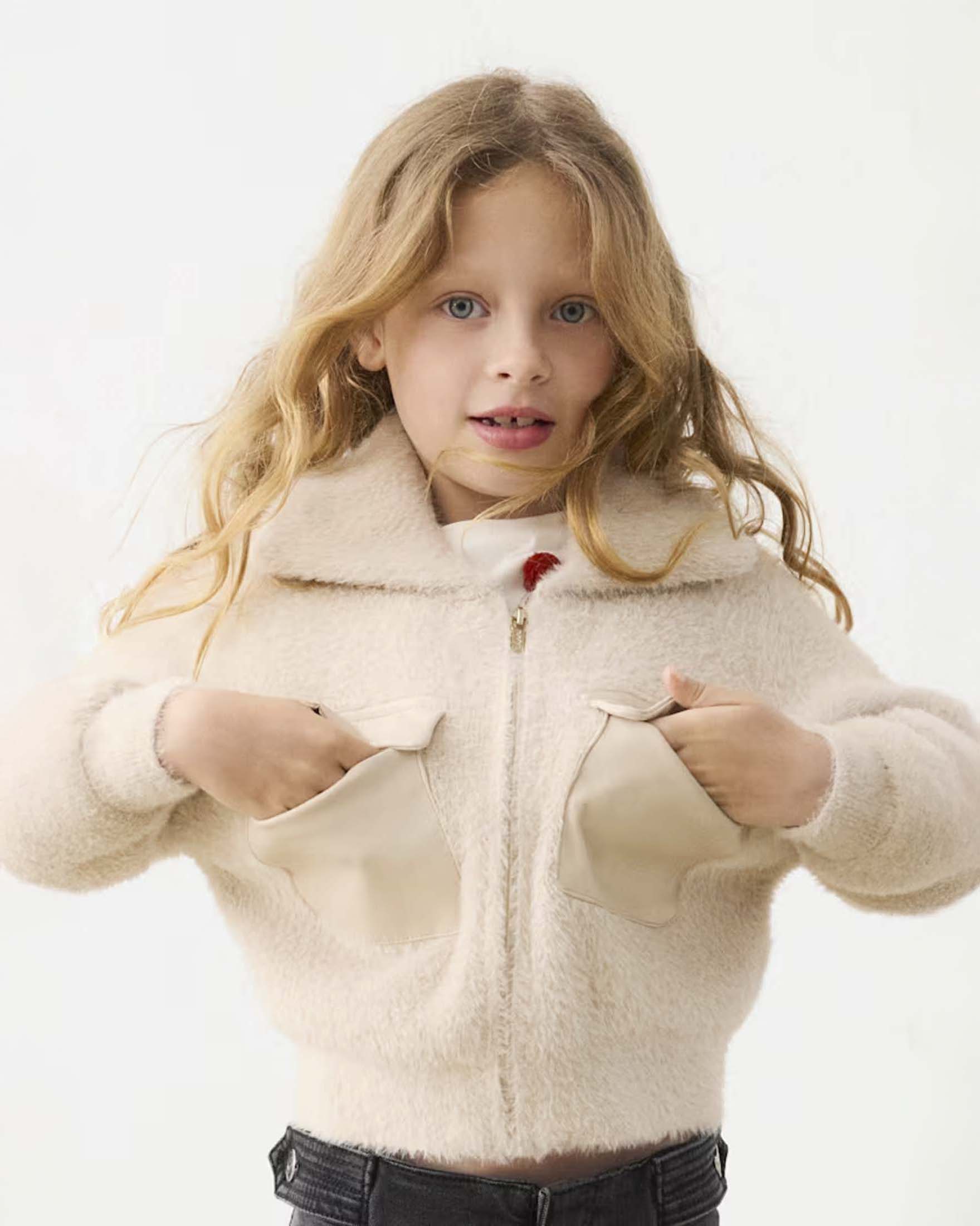 Giacca Mayoral beige in misto poliammide effetto peluche con zip