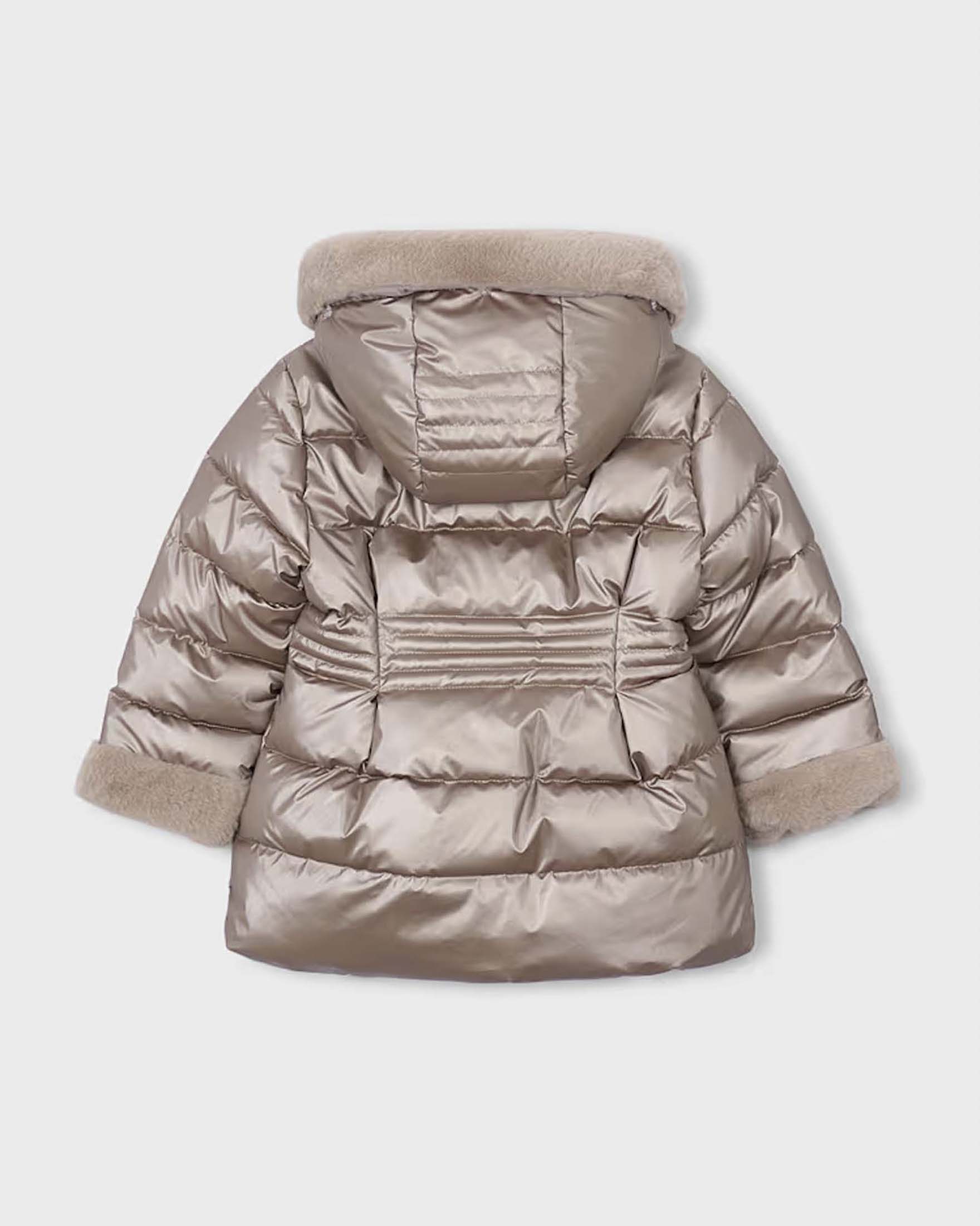 Giaccone trapuntato Mayoral beige metallizzato con cappuccio in ecopelliccia image