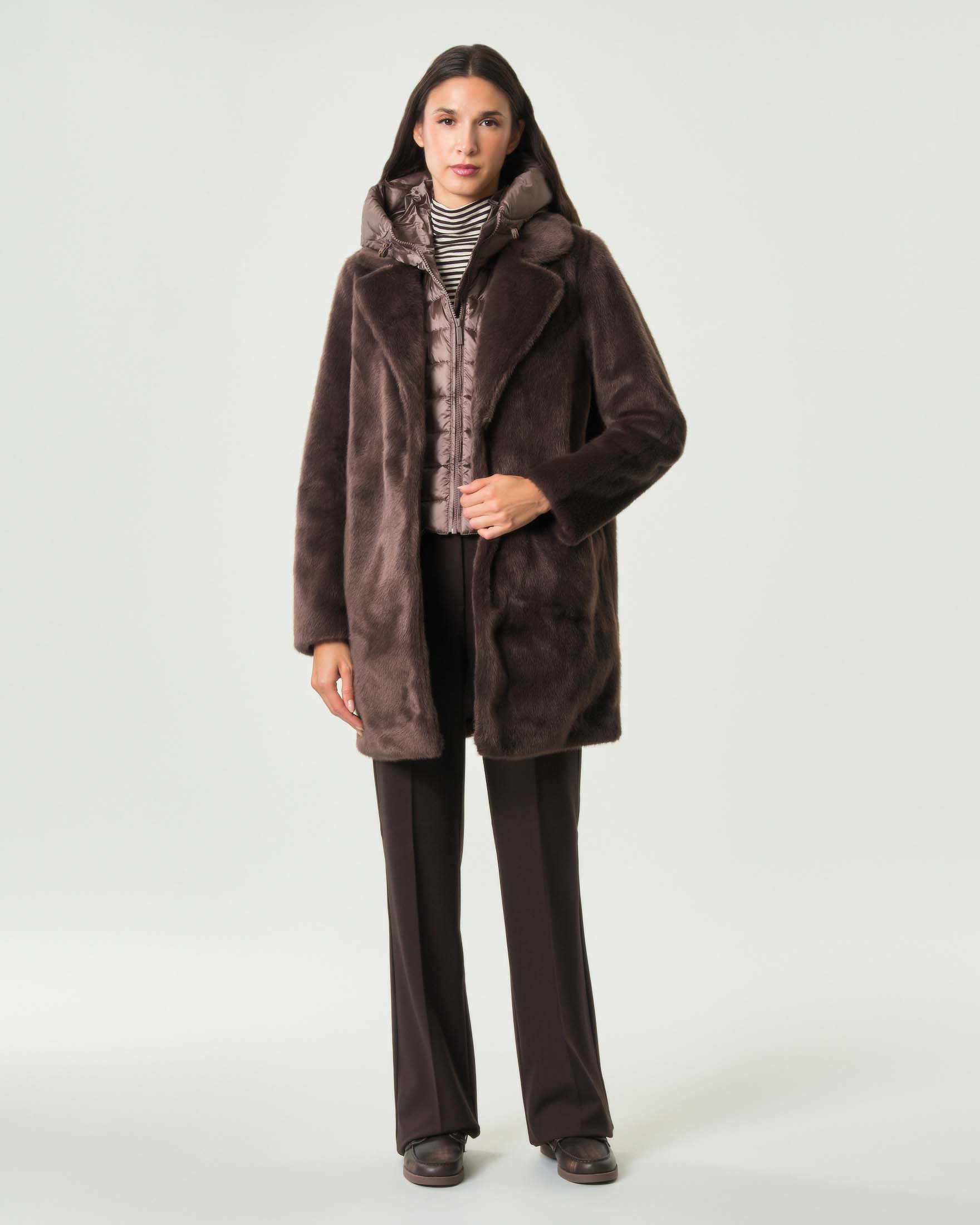 Giaccone Odessa Overcoat Bomboogie marrone in ecopelliccia con cappuccio staccabile