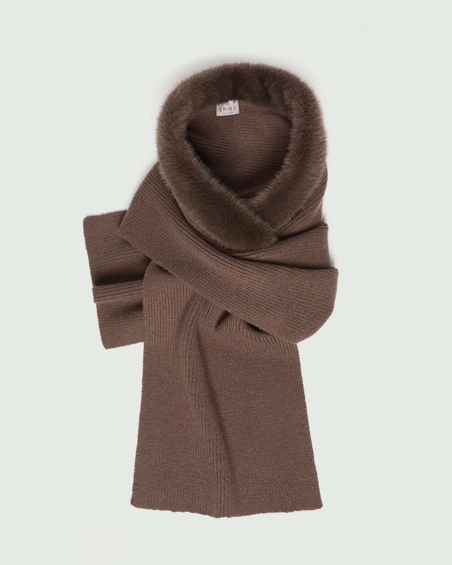 Sciarpa in maglia Emme Marella tortora con bordo in ecopelliccia image