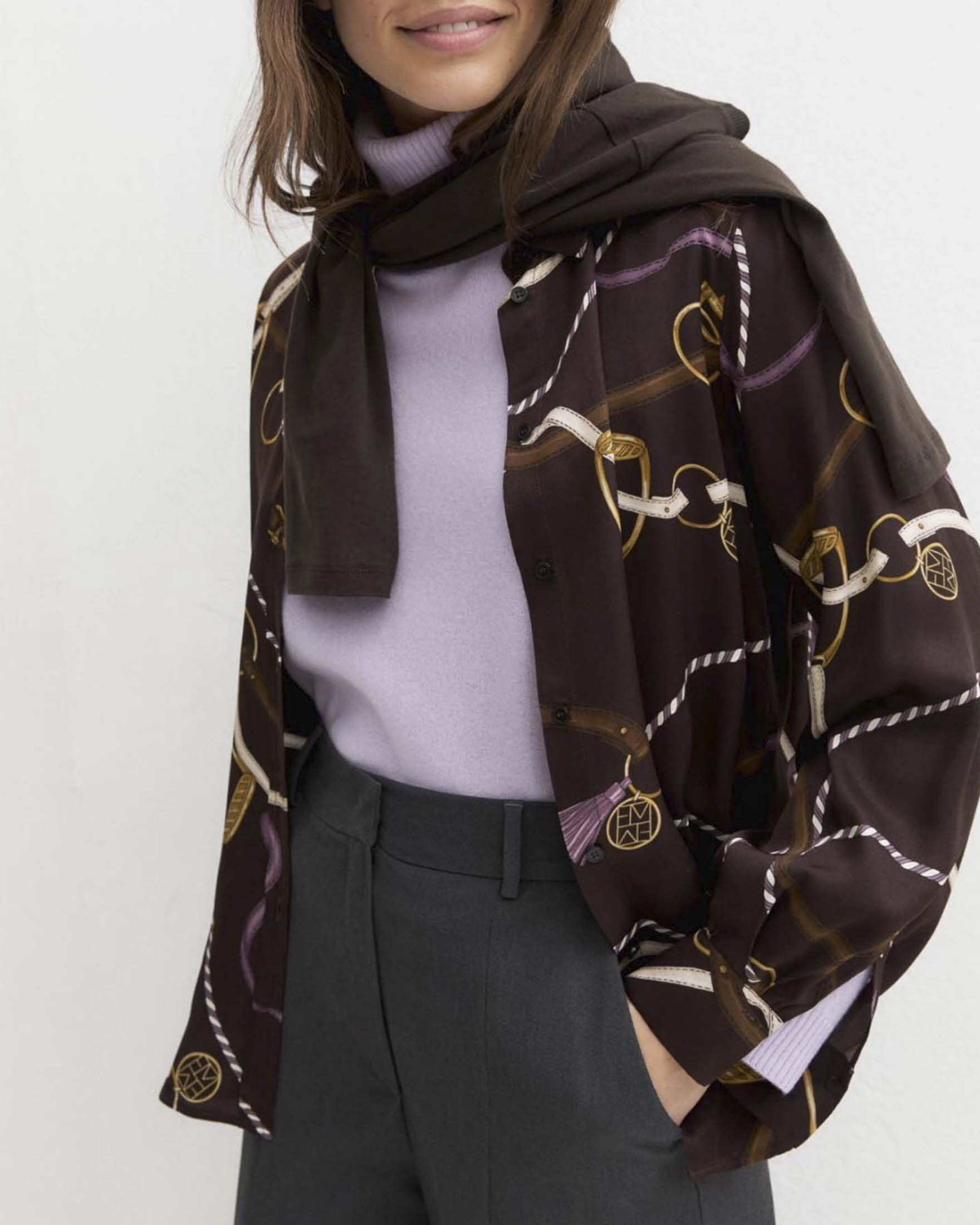 Camicia maschile Emme Marella marrone in twill di viscosa con stampa finimenti equestri