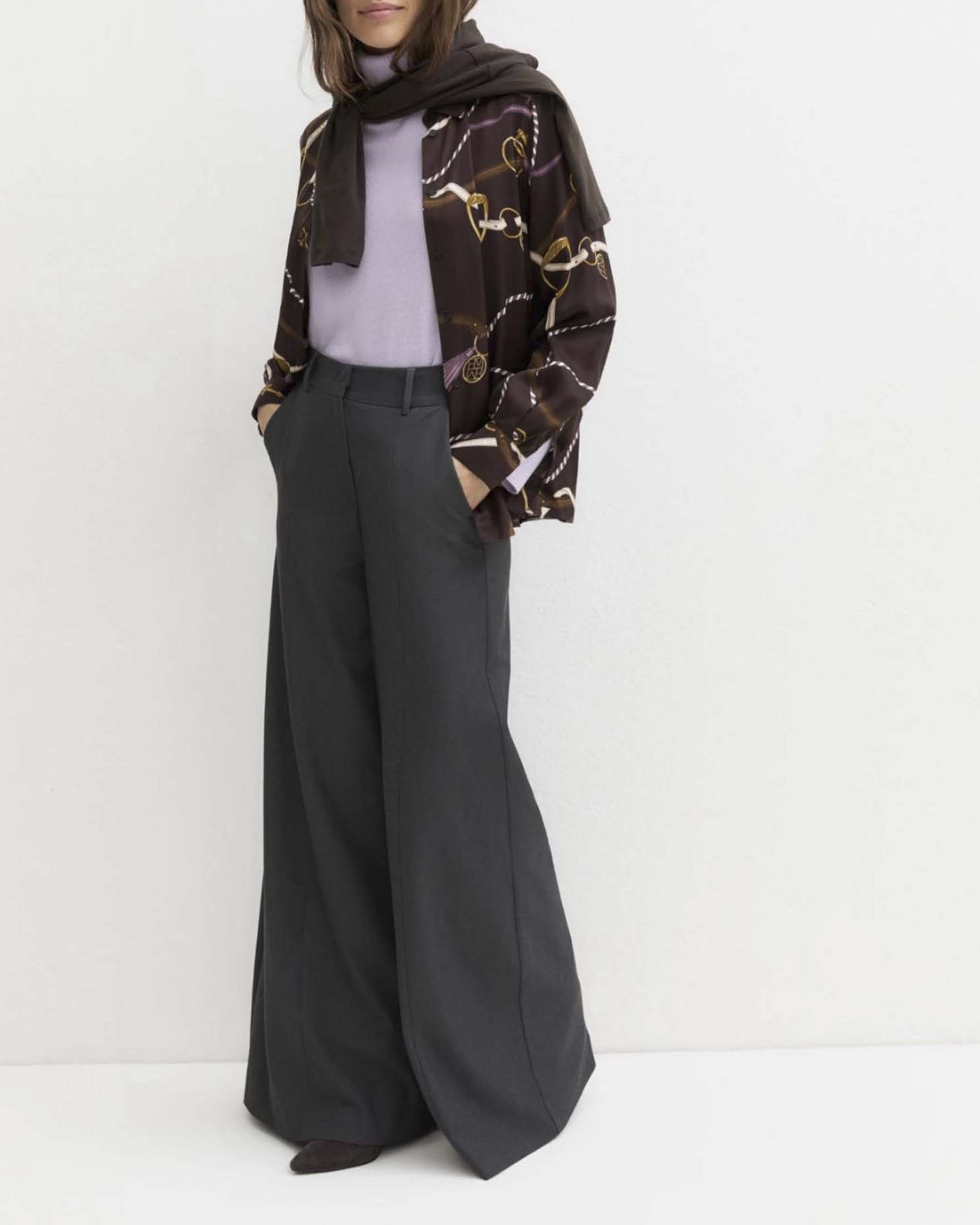 Camicia maschile Emme Marella marrone in twill di viscosa con stampa finimenti equestri image