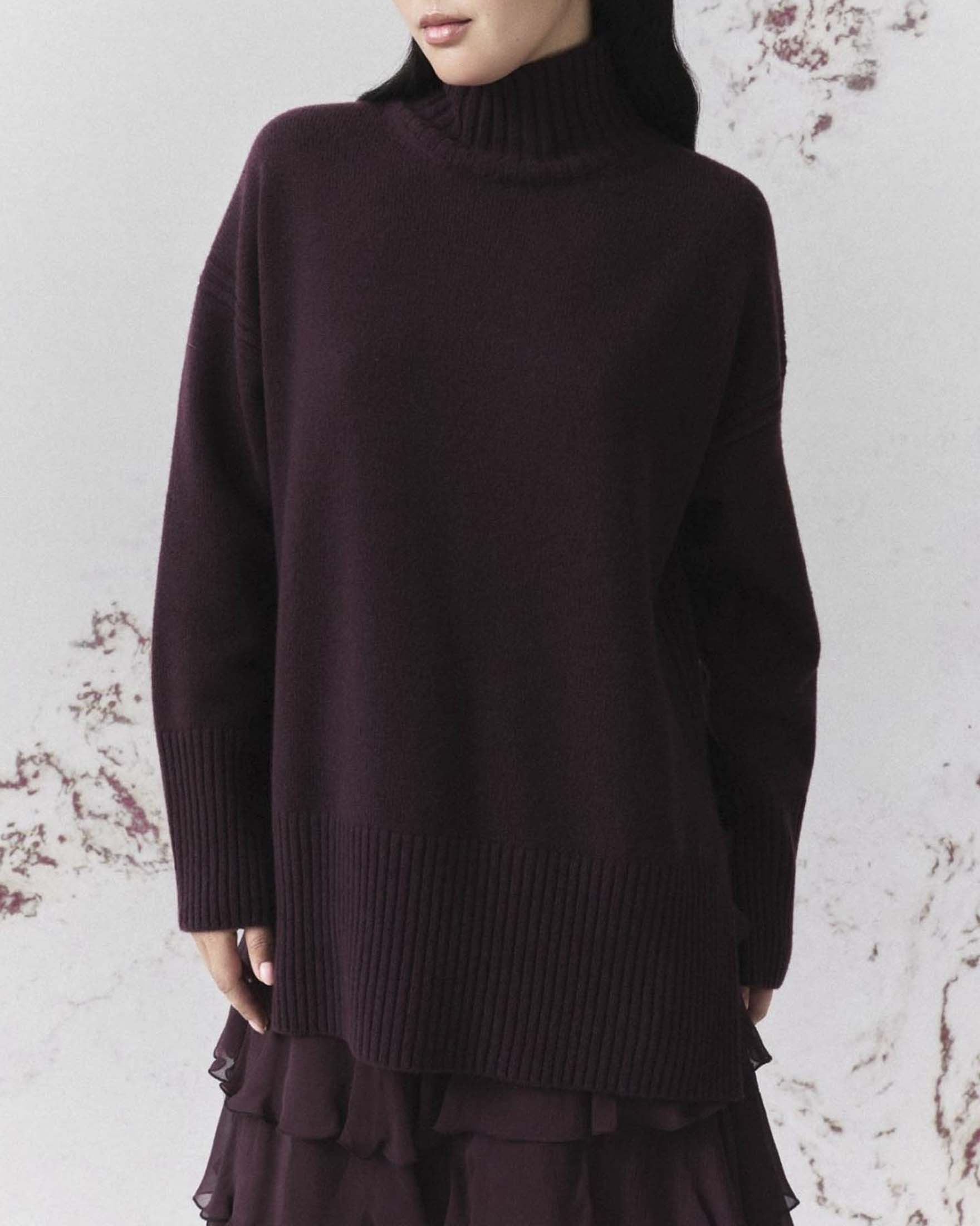 Maglia lupetto Marella Monochrome viola in pura lana con spalla scesa e bordi a costine