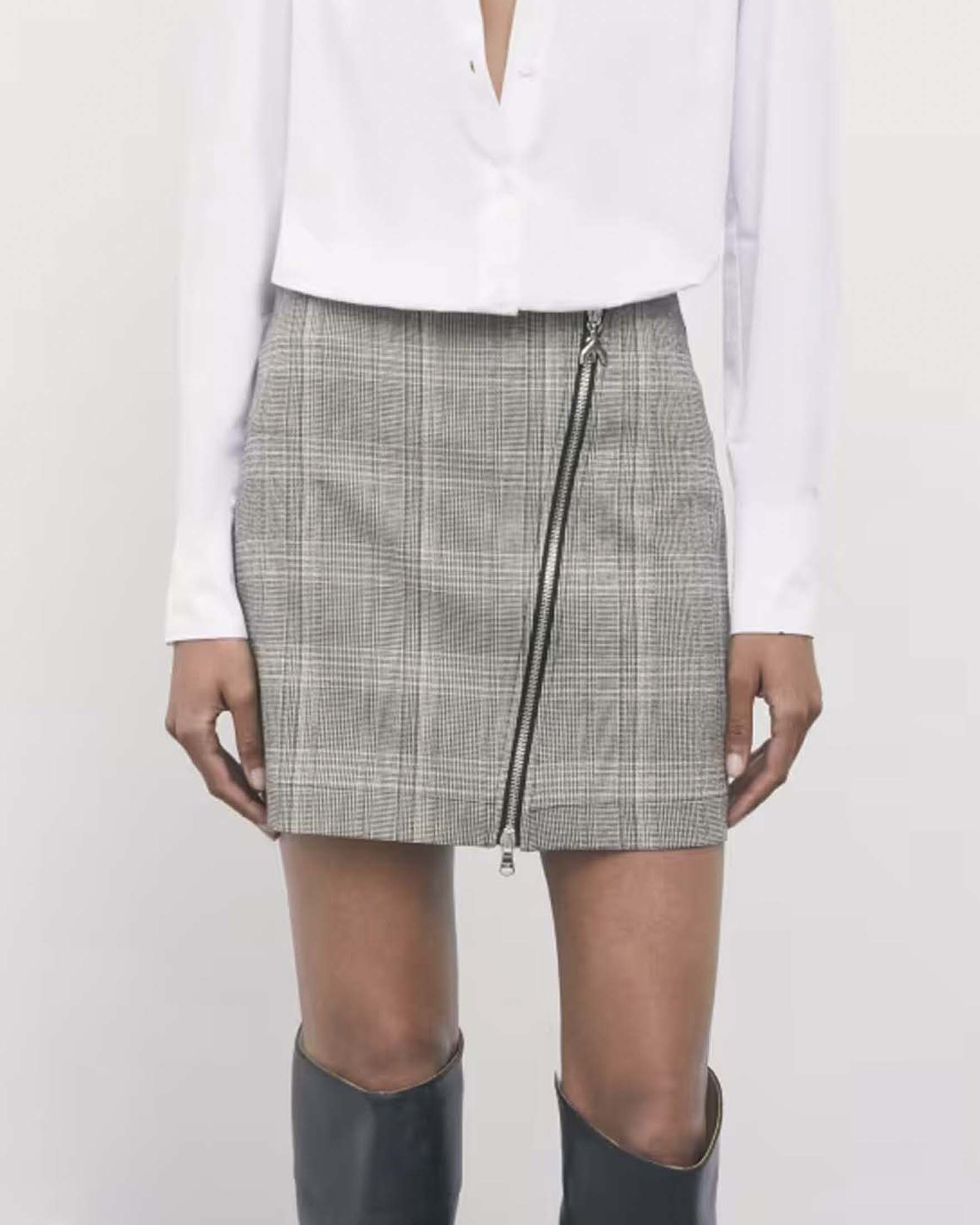 Gonna mini Patrizia Pepe in misto viscosa a motivo check con zip frontale e tasche a filetto image