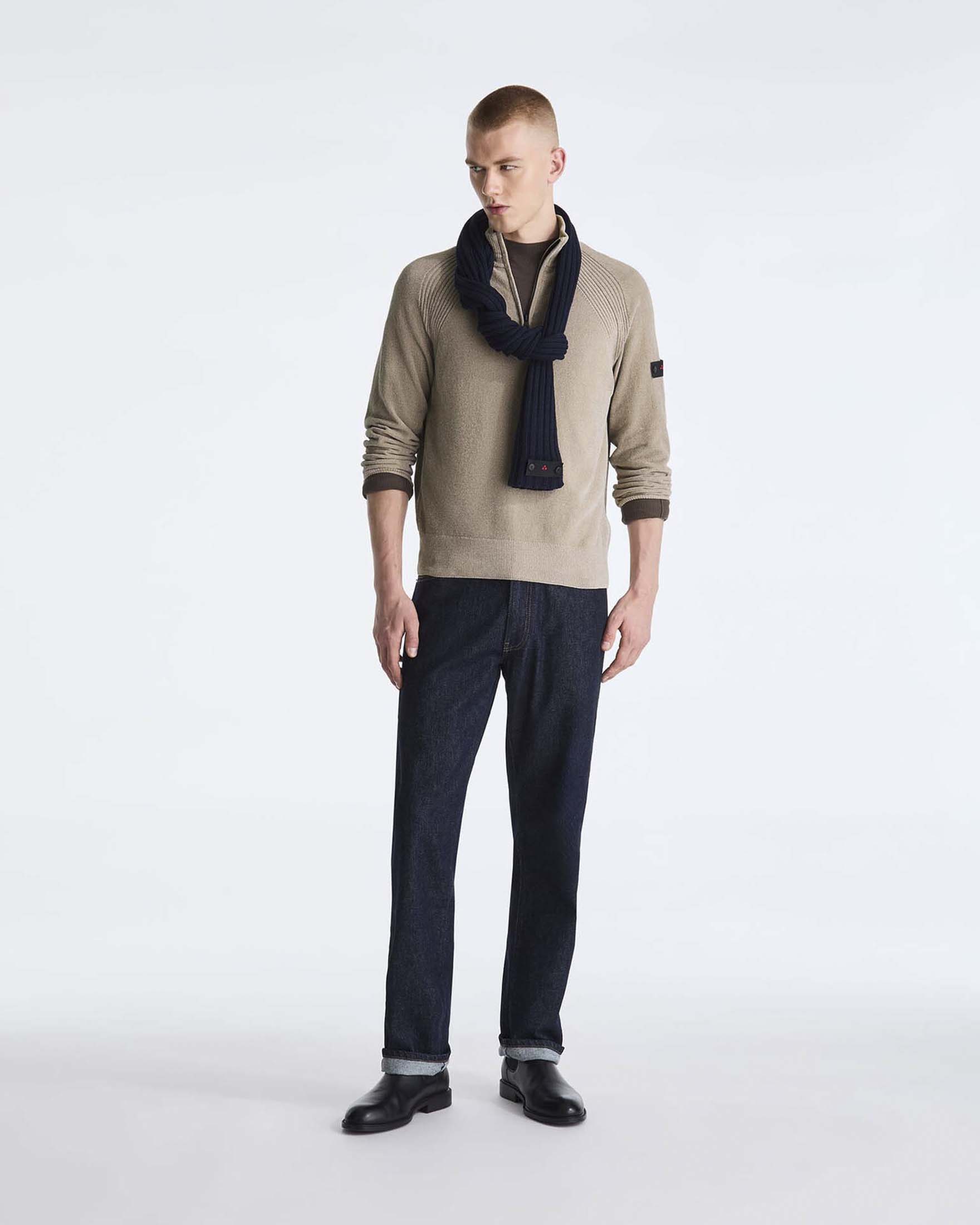 Maglia Crivelli Peuterey beige in ciniglia con inserto a costine sulle spalle e apertura a mezza zip