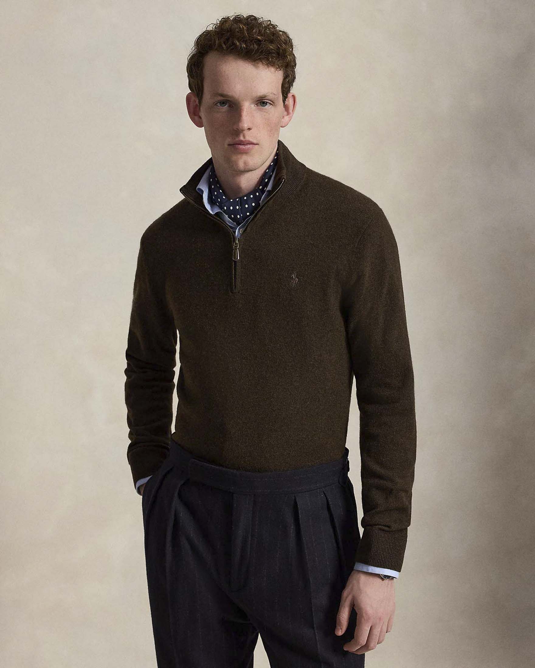 Maglia Polo Ralph Lauren marrone in pura lana con apertura a mezza zip e logo pony in tono sul petto image