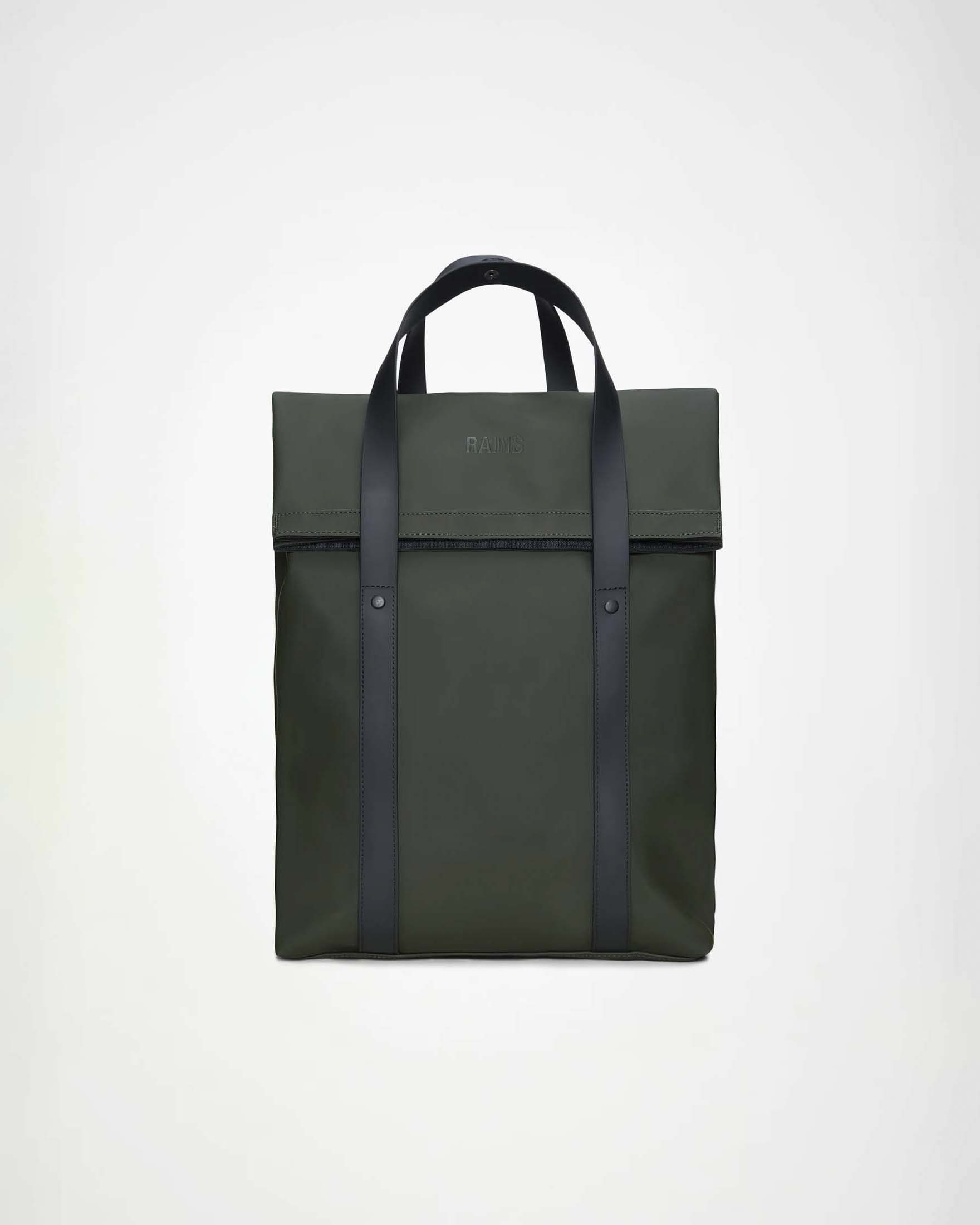 Borsa zaino 2 Way Tote Backpack Rains verde militare in tessuto tecnico impermeabile effetto gommato
