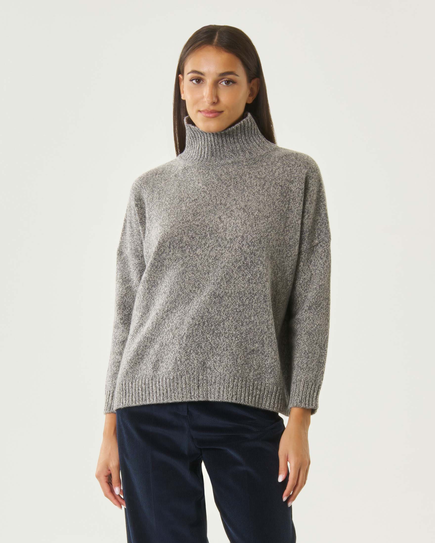 Maglia dolcevita over Weekend Max Mara grigio melange in pura lana con collo e bordi a costine