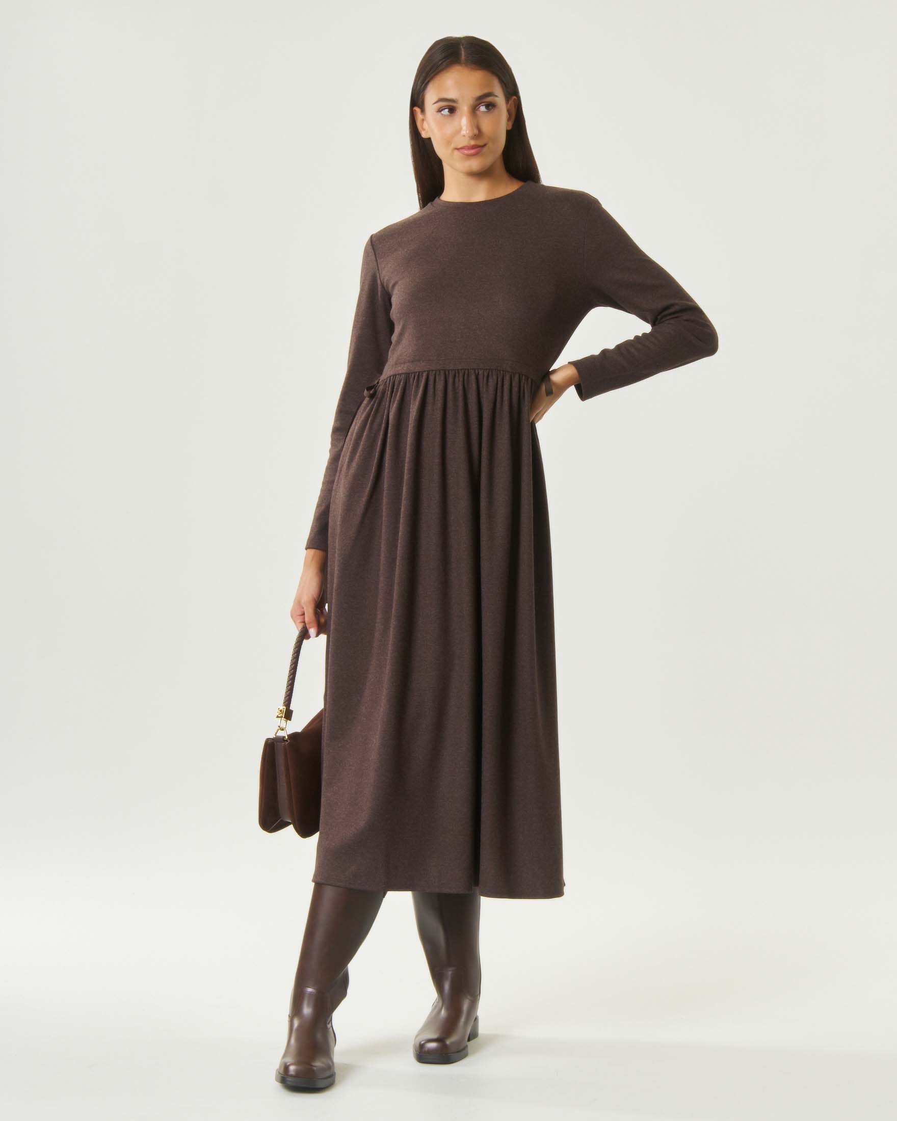 Abito lungo Weekend Max Mara marrone in jersey jacquard con gonna ampia e coulisse in vita
