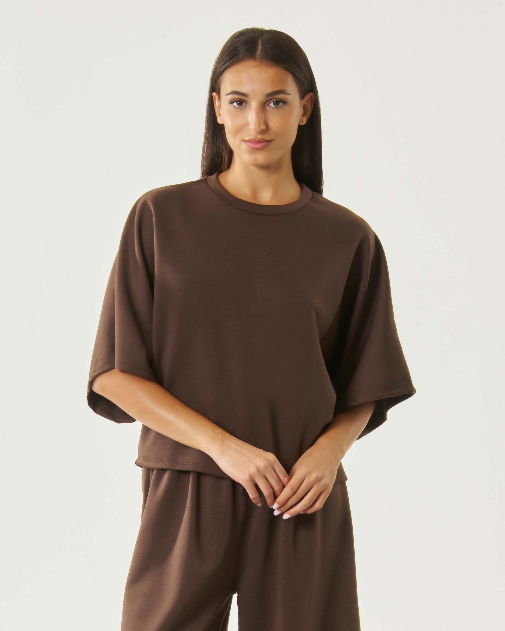 Maglia in felpa boxy Hlo! marrone in misto viscosa con mezze maniche