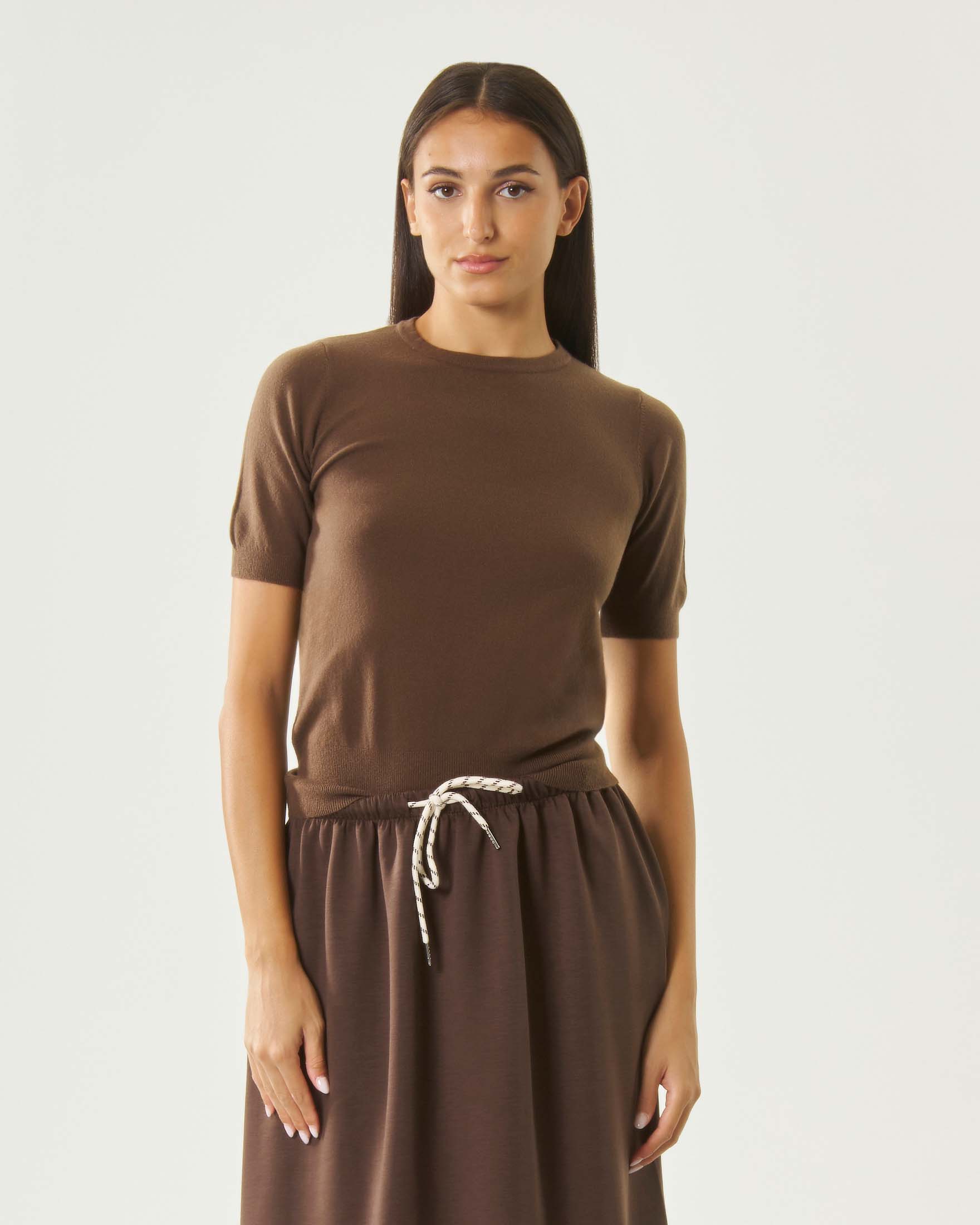 Maglia a maniche corte Hlo! marrone in misto lana con scollo a giro e bordi a costine