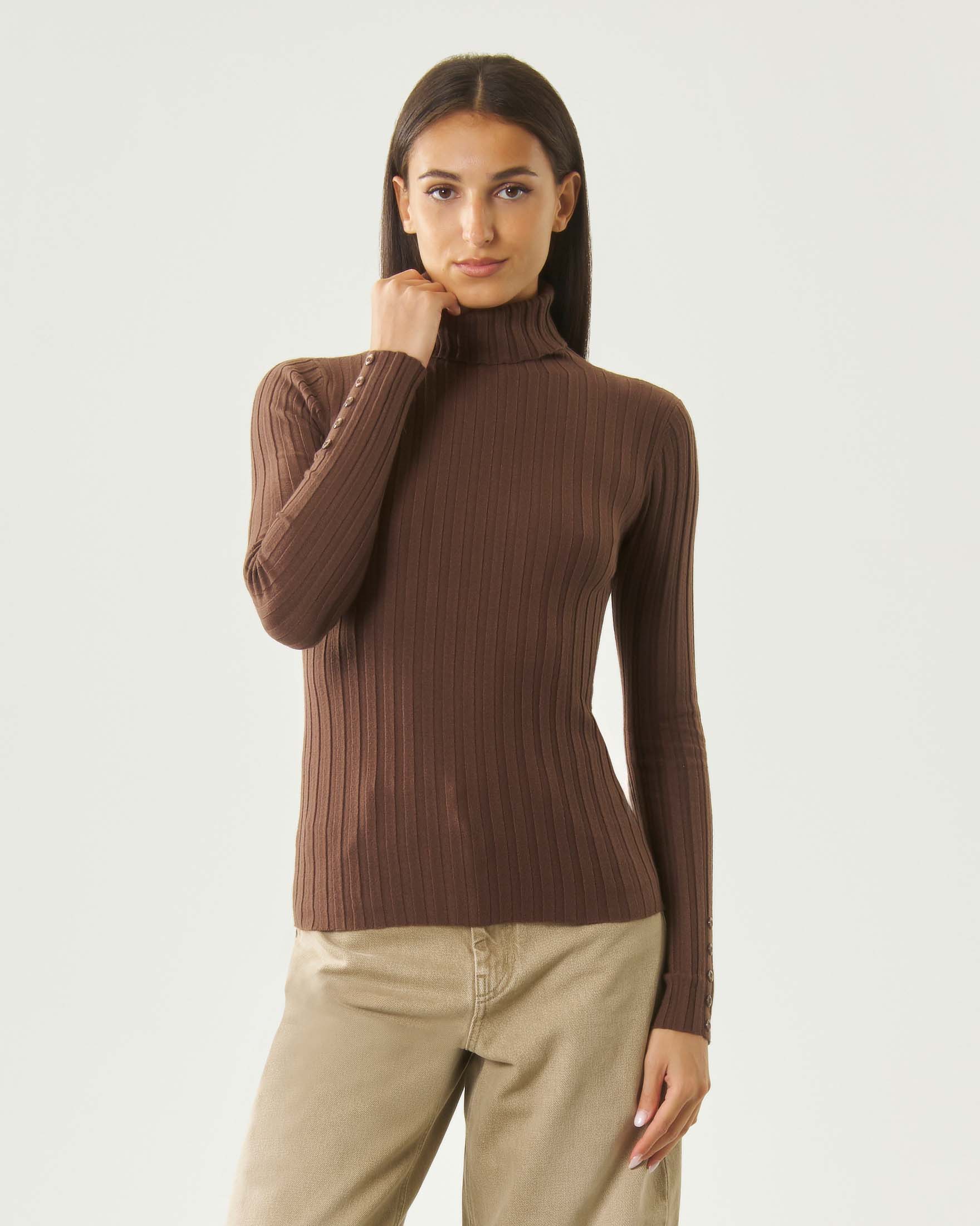 Maglia dolcevita leggera Hlo! marrone in misto viscosa a coste