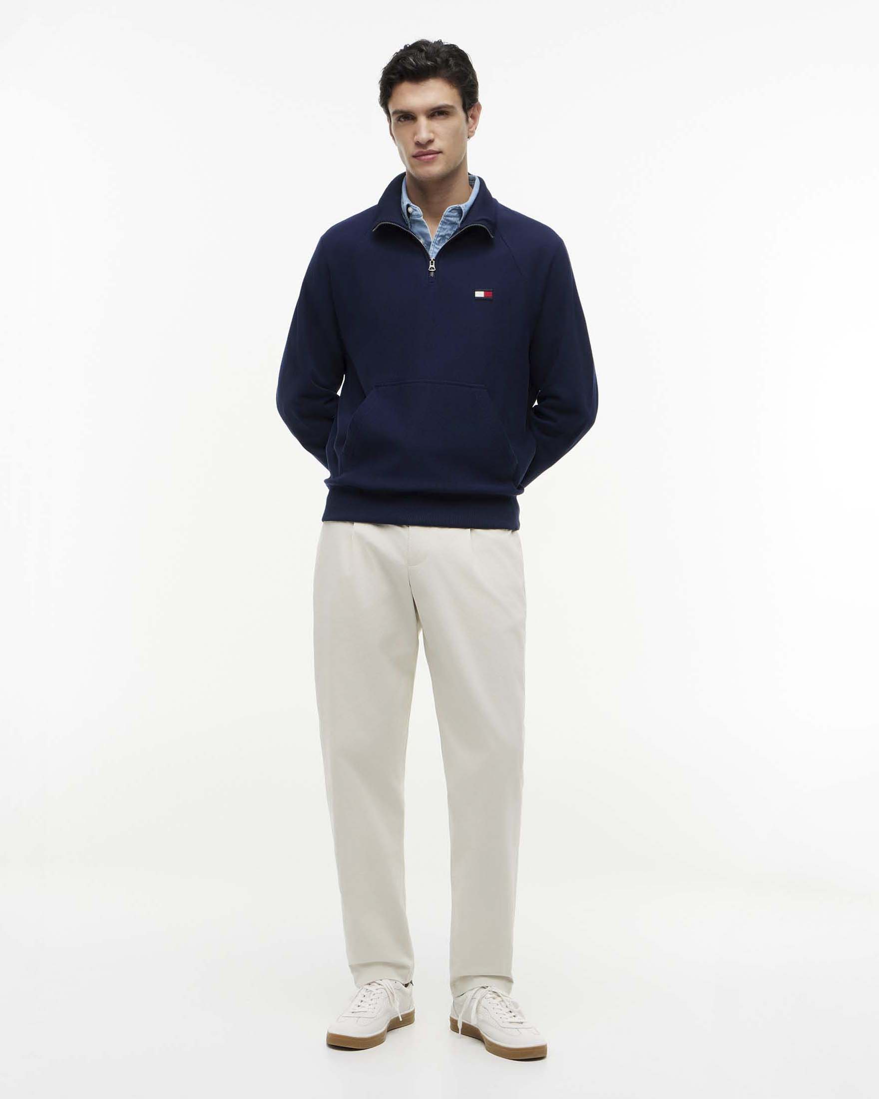 Felpa blu Tommy Hilfiger con mezza zip e manica raglan