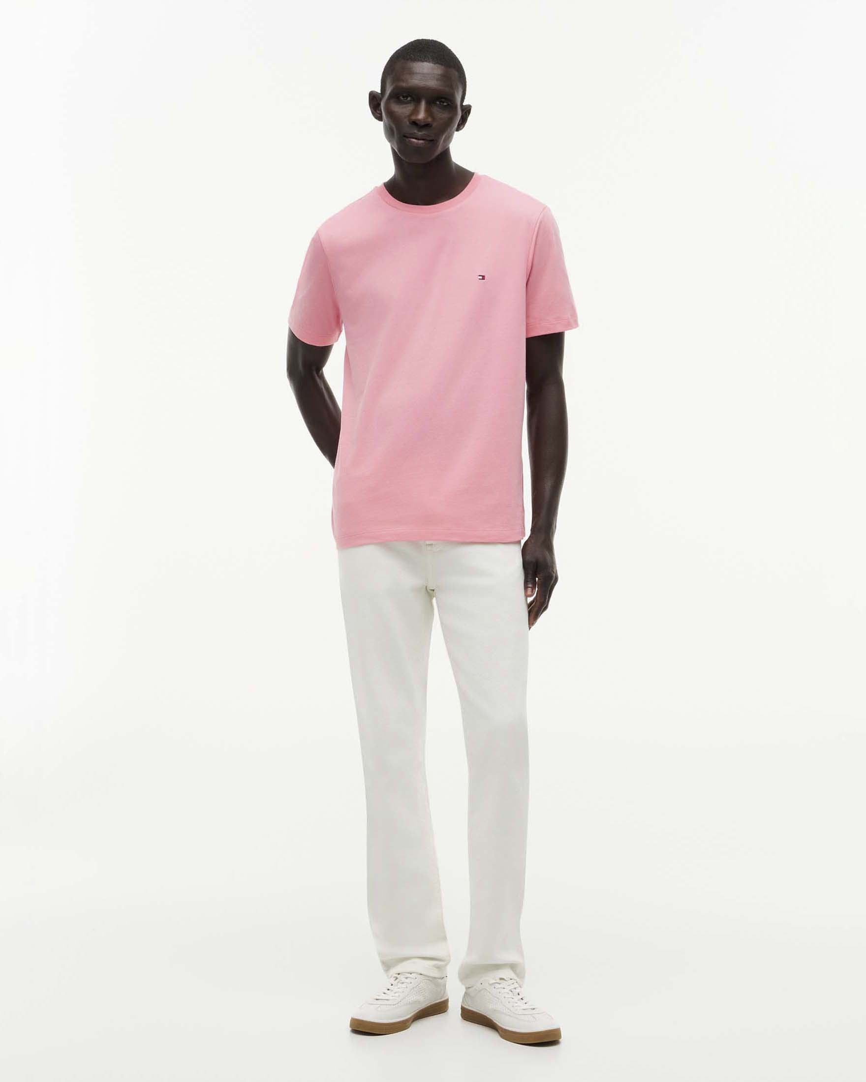 T-shirt Tommy Hilfiger rosa in cotone con logo flag ricamato sul petto
