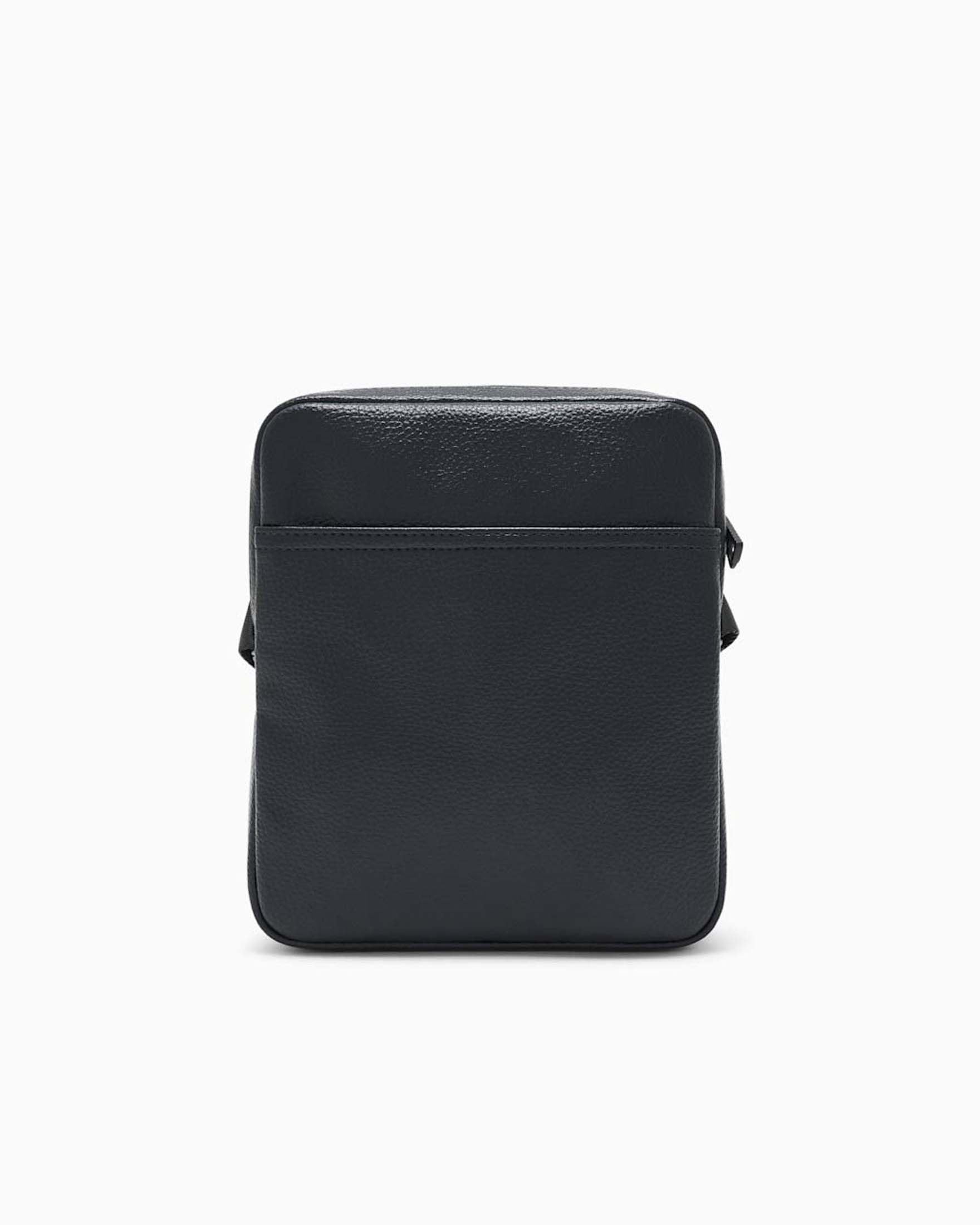 Borsa a tracolla EA7 nera in similpelle image