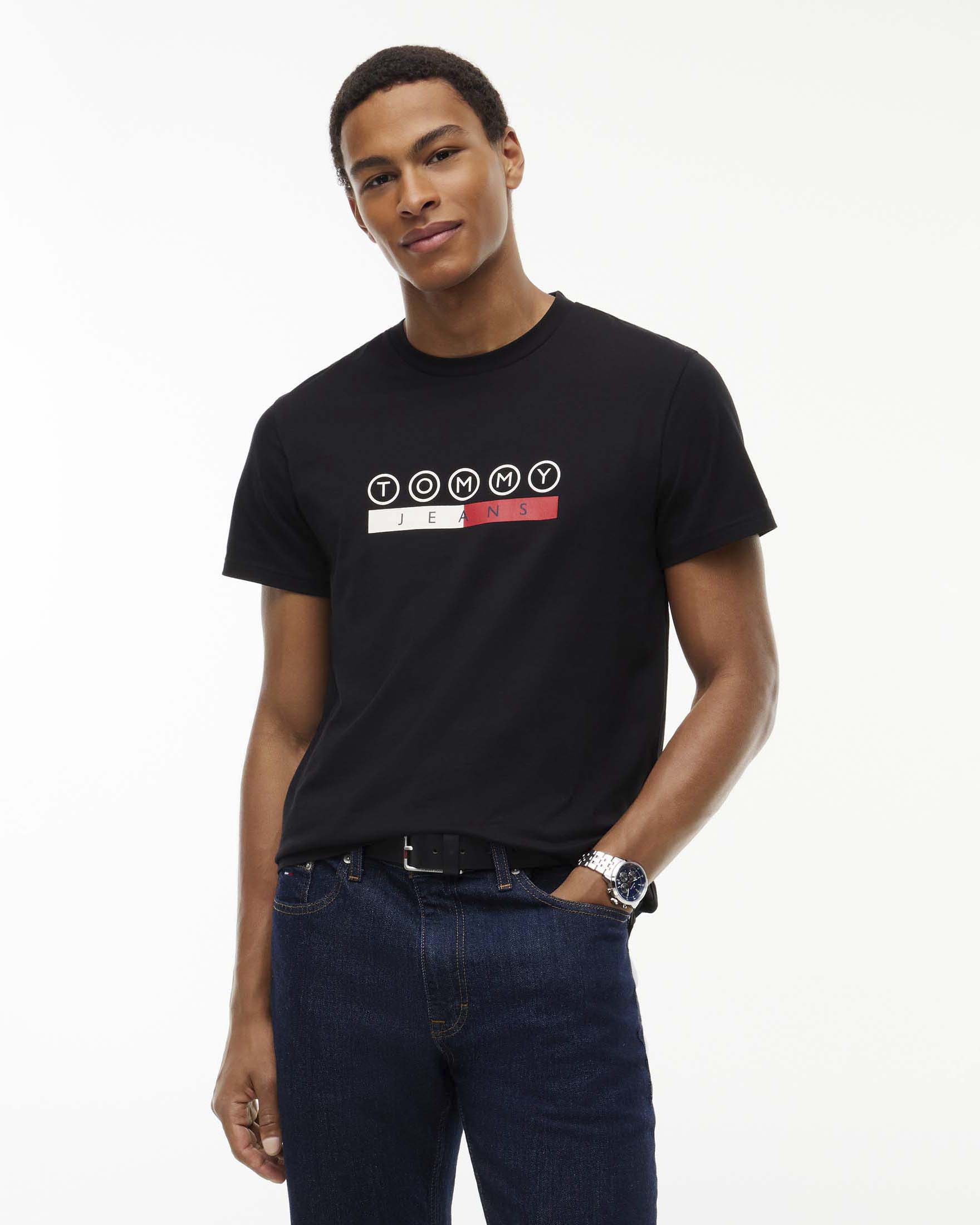 T-shirt Tommy Jeans nera slim fit in cotone con logo