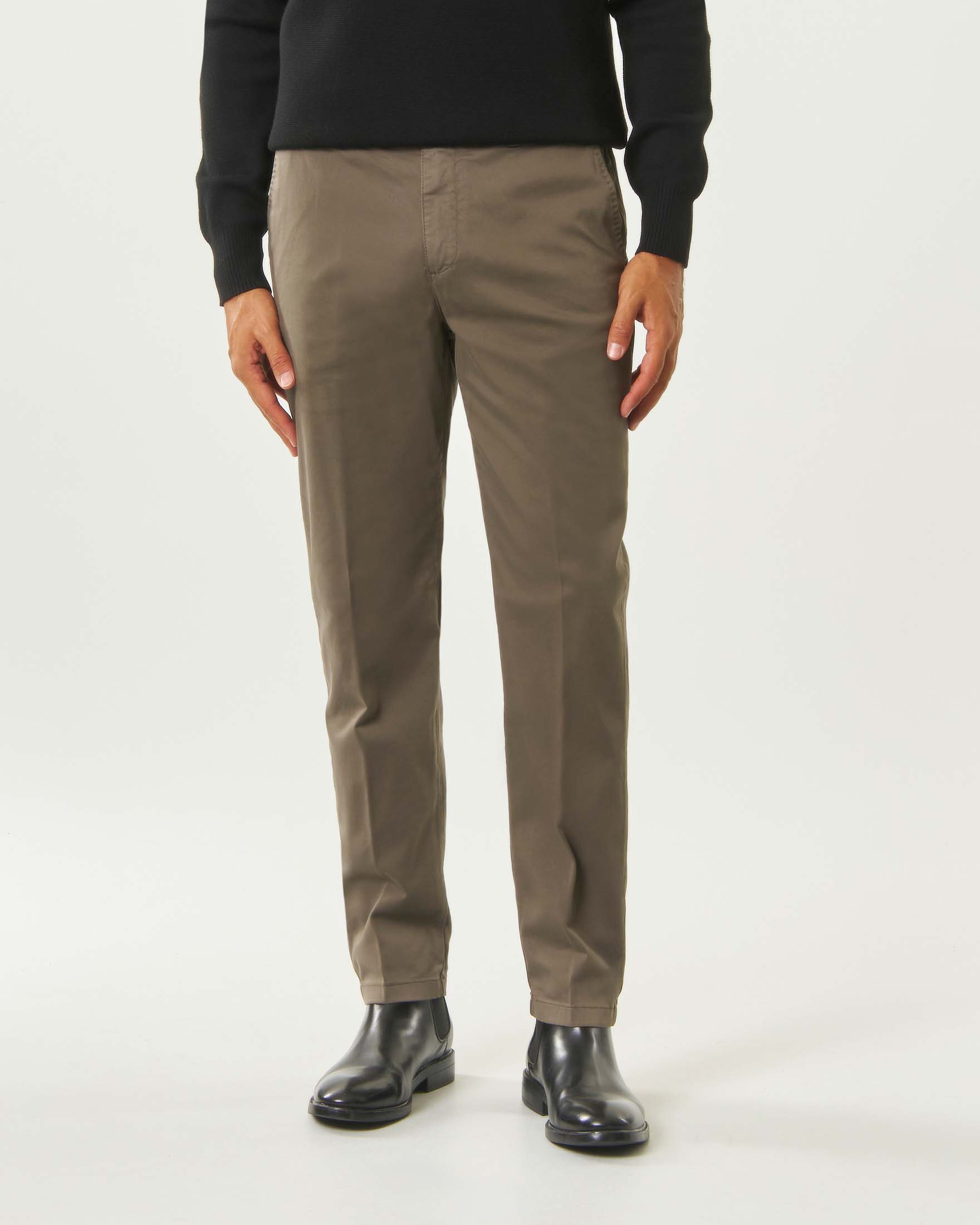 Pantalone chino fango Paul Baker in raso di cotone e tencel image