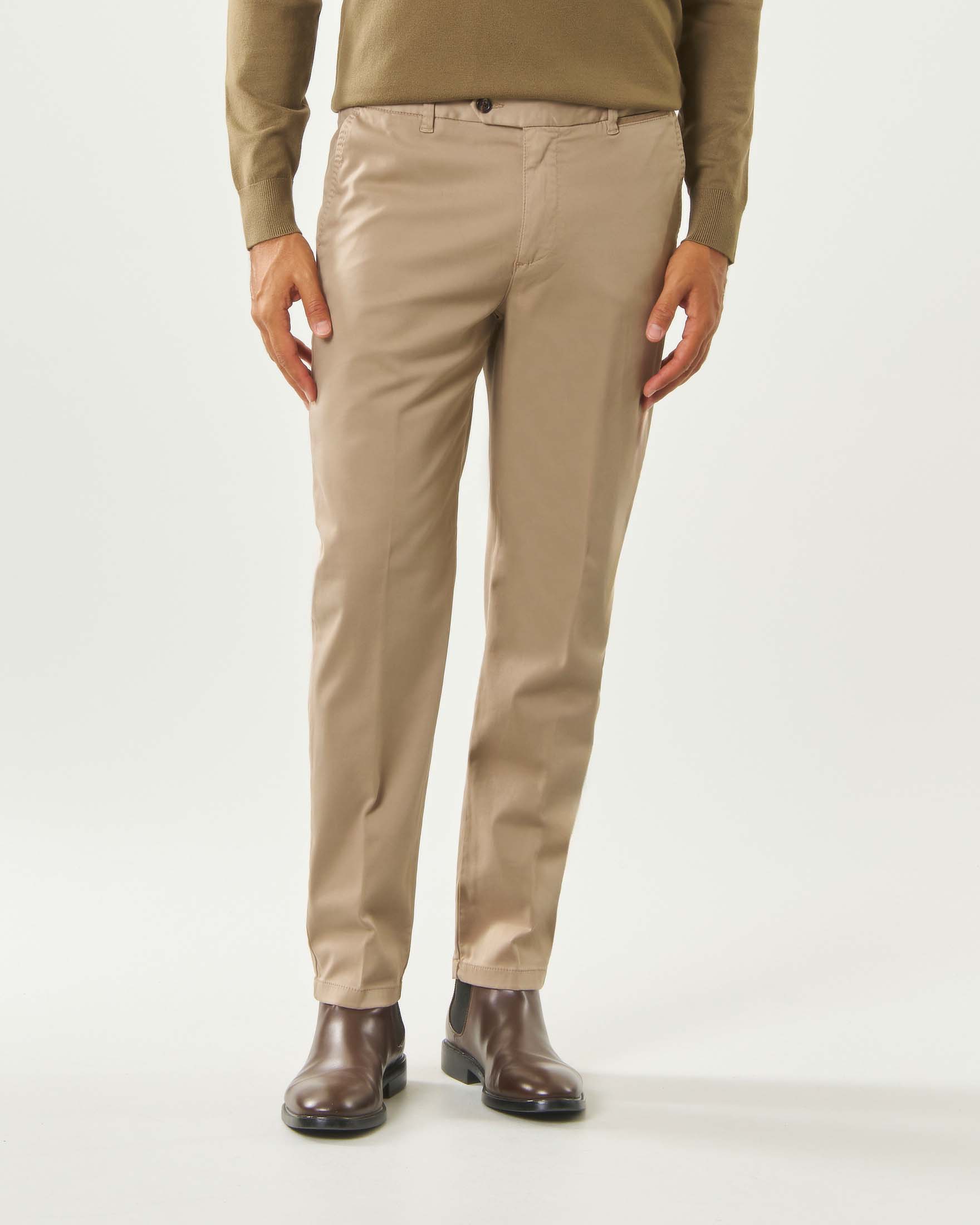 Pantalone chino sabbia Paul Baker in raso di cotone e tencel image