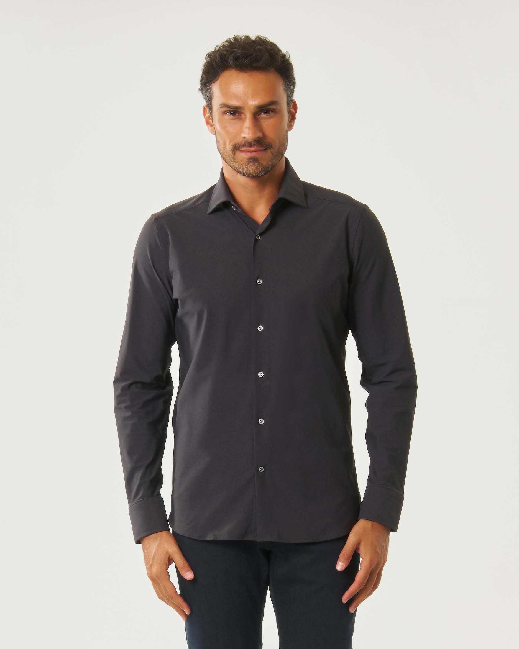 Camicia Rodolfo Pellizzari in tessuto tecnico hyper comfort effetto spinato marrone scuro con collo alla francese
