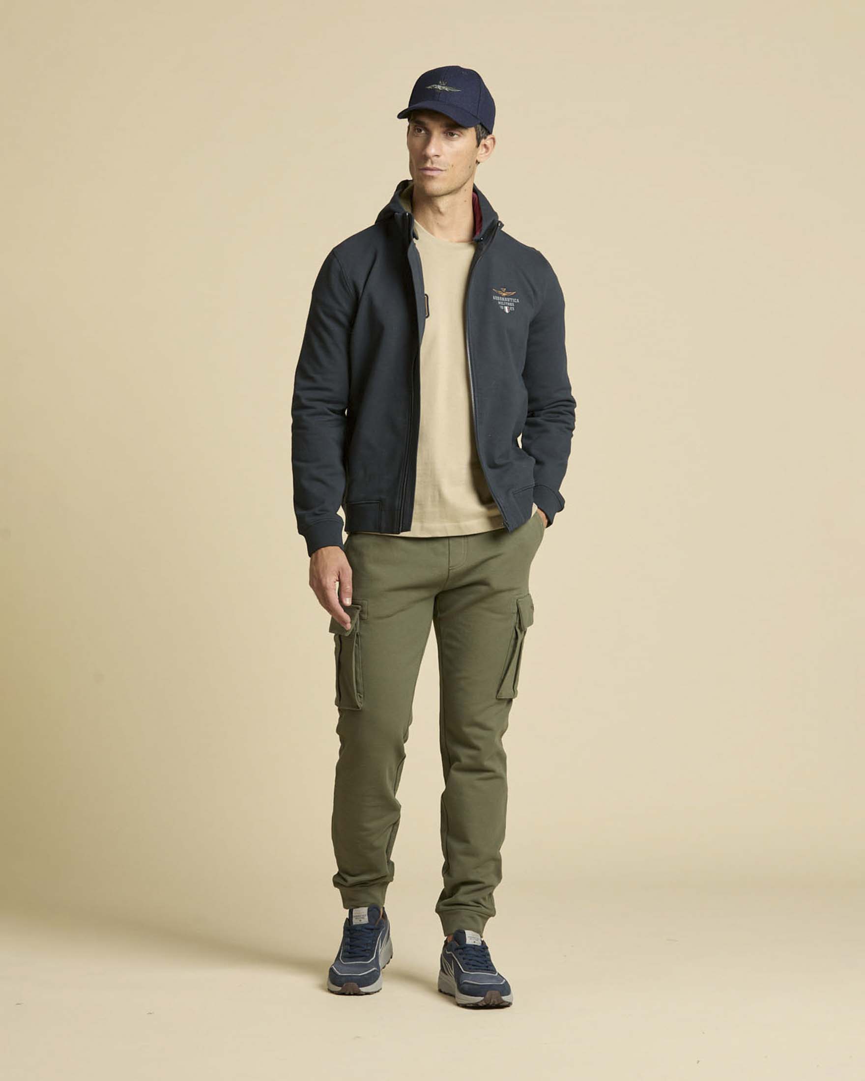 Joggers cargo Aeronautica Militare verde in cotone stretch image