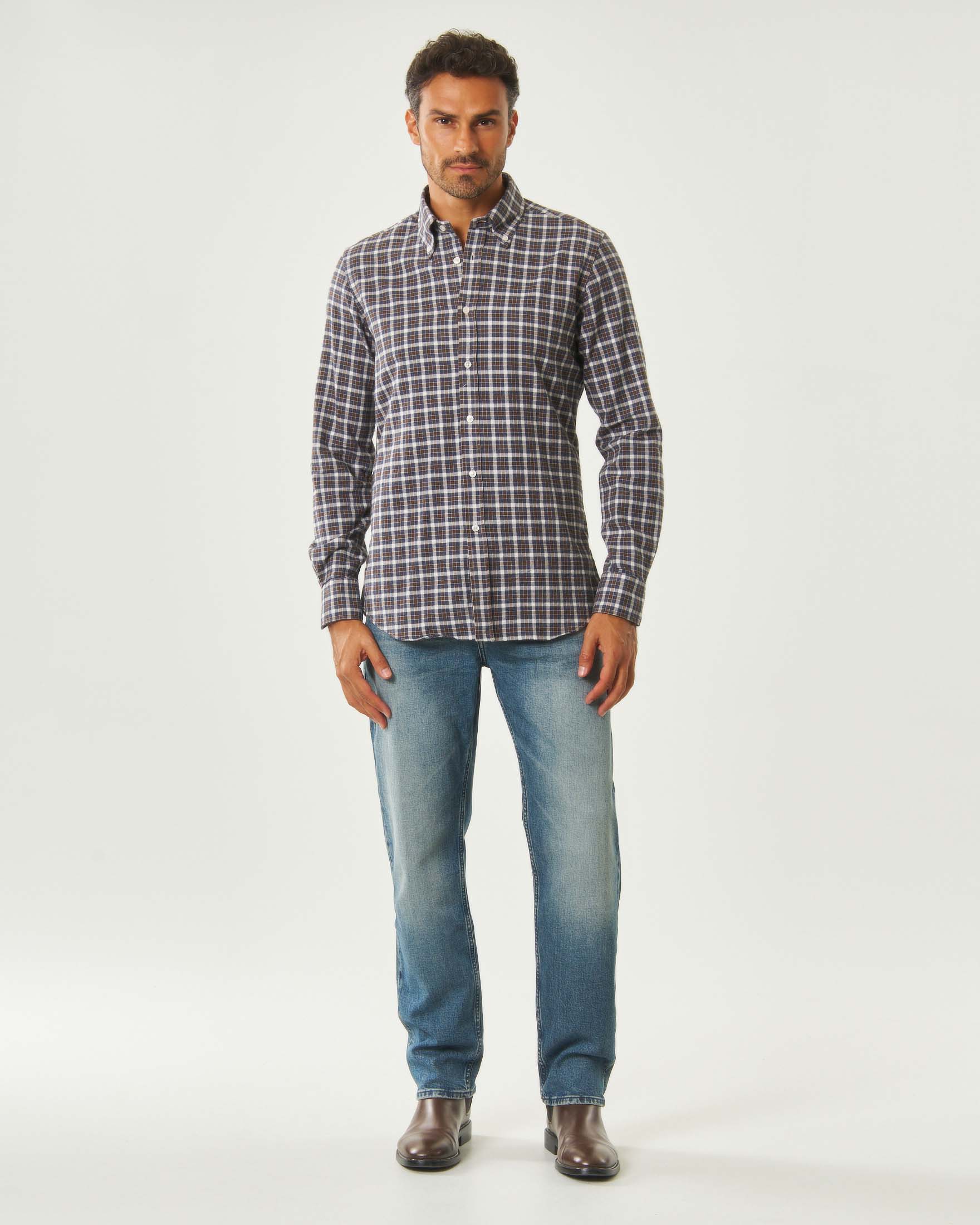 Camicia Xacus check moro e blu in flanella di cotone con colletto button down