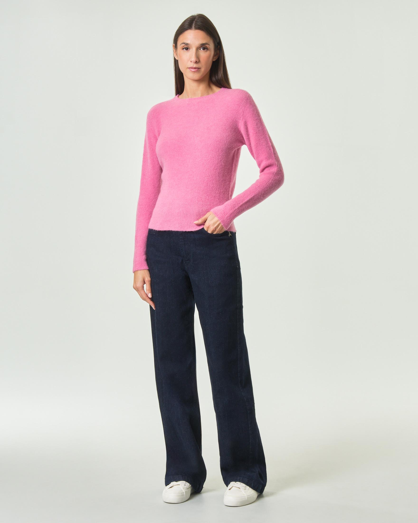 Maglia scollo a giro Hlo! rosa acceso in misto alpaca e lana con bordi a coste e spalla scesa image