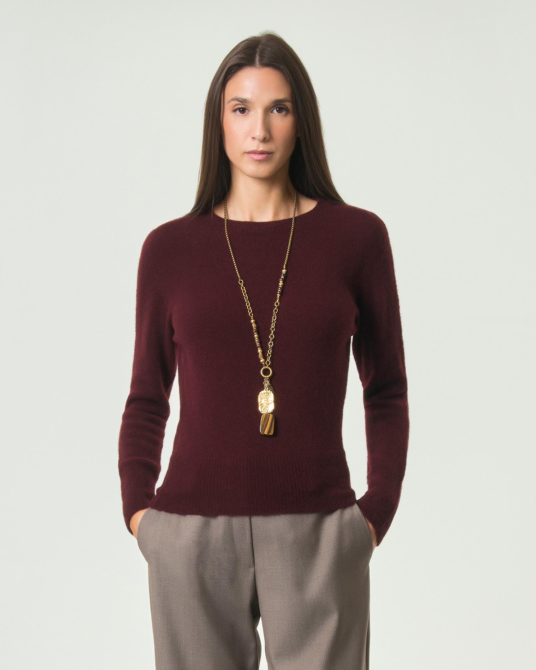 Maglia scollo a giro Hlo! bordeaux in misto alpaca e lana con bordi a coste e spalla scesa