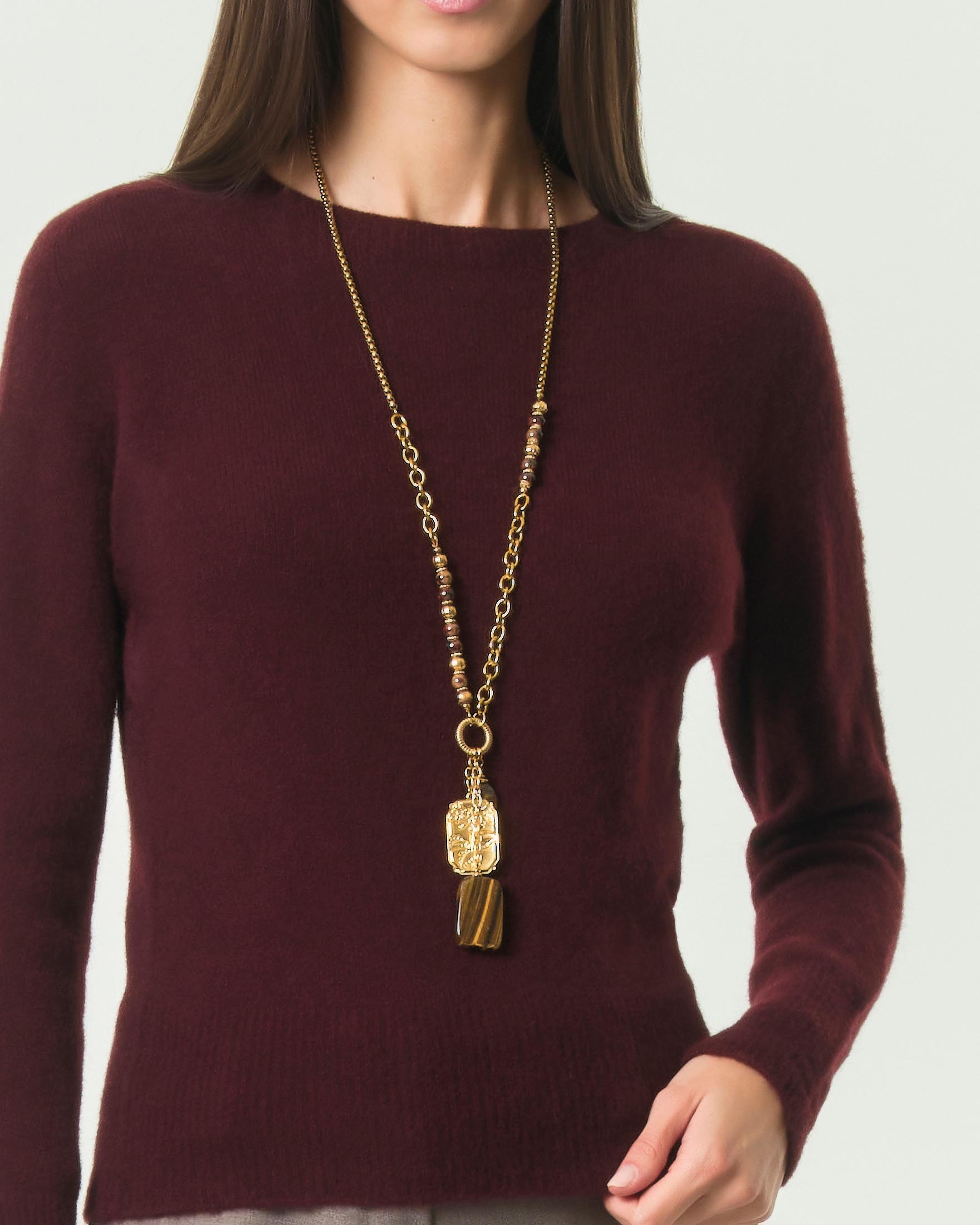 Maglia scollo a giro Hlo! bordeaux in misto alpaca e lana con bordi a coste e spalla scesa image