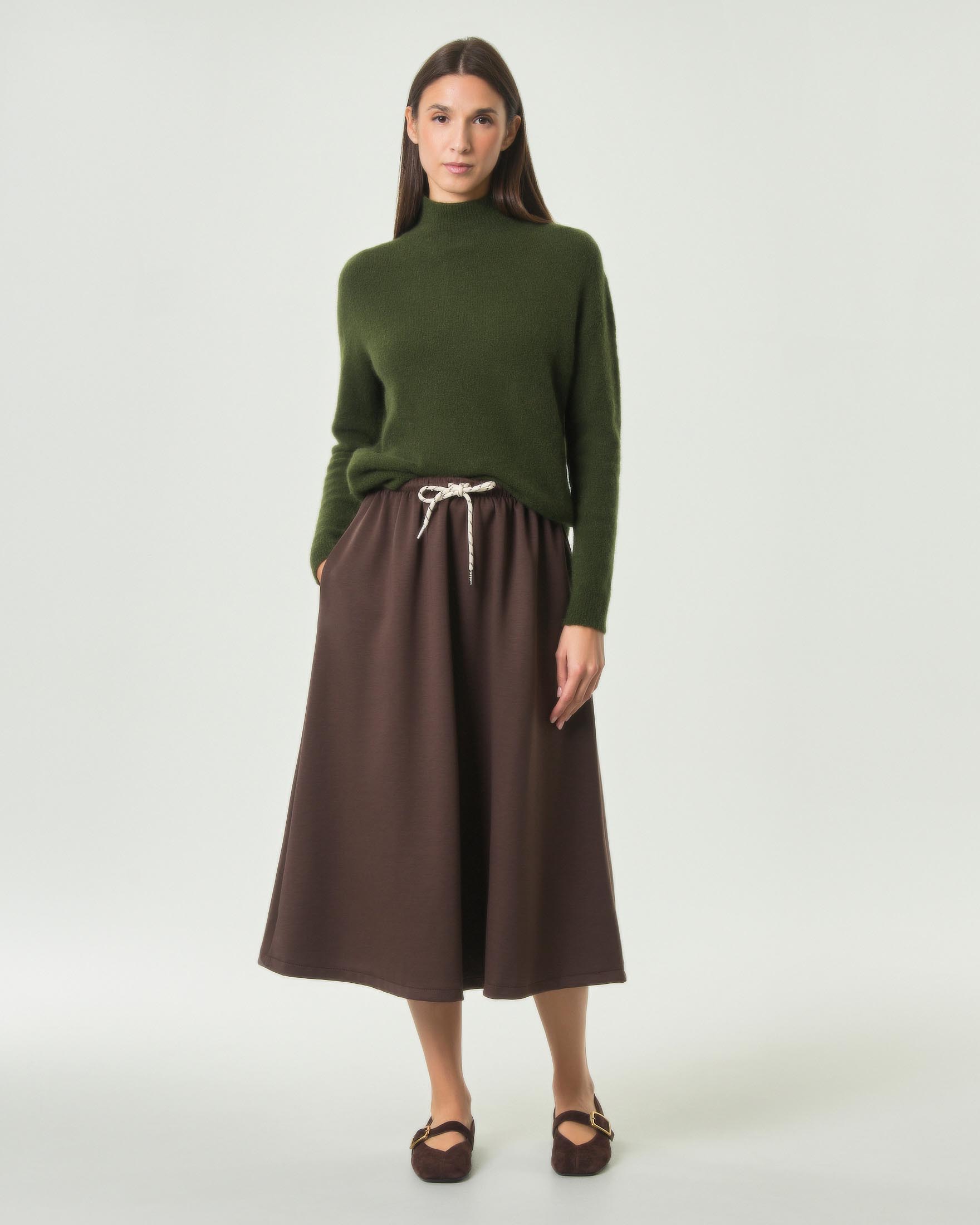 Maglia Hlo! verde in misto alpaca e lana con collo a cratere e bordi a coste image