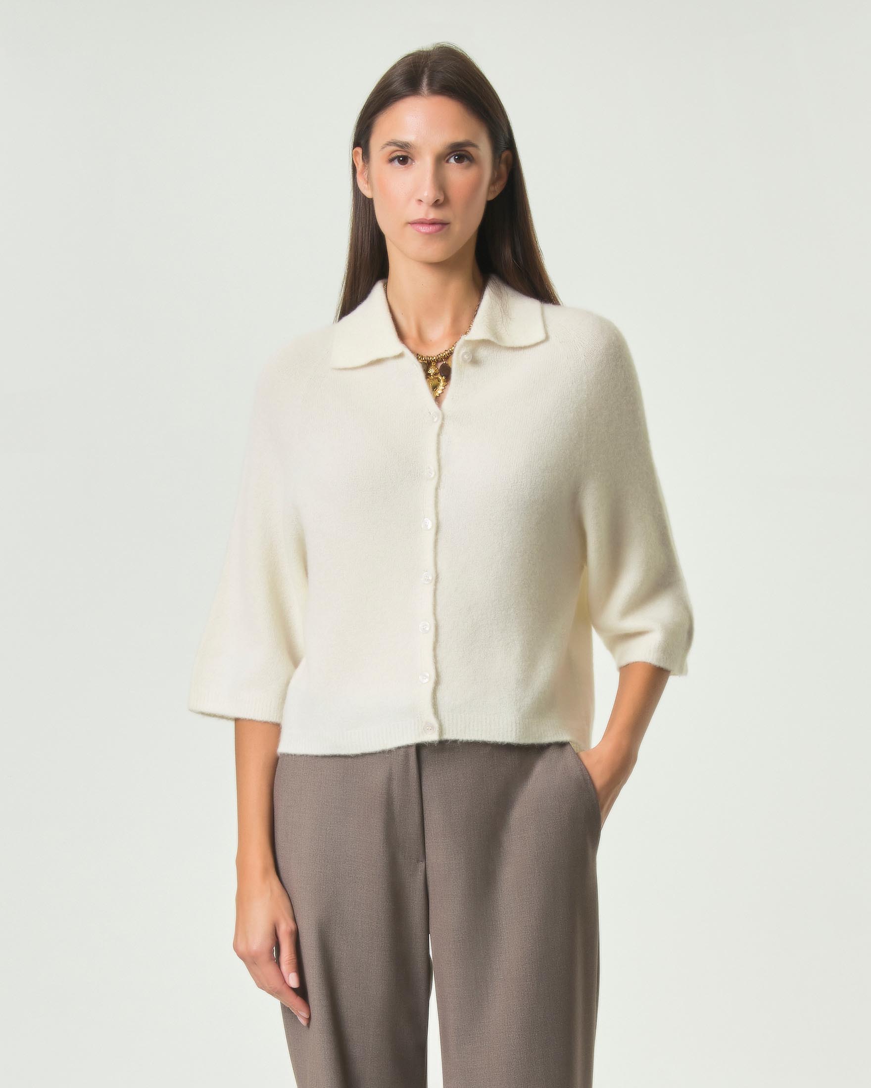 Cardigan Hlo! color panna in misto alpaca e lana con collo a camicia e maniche a tre quarti