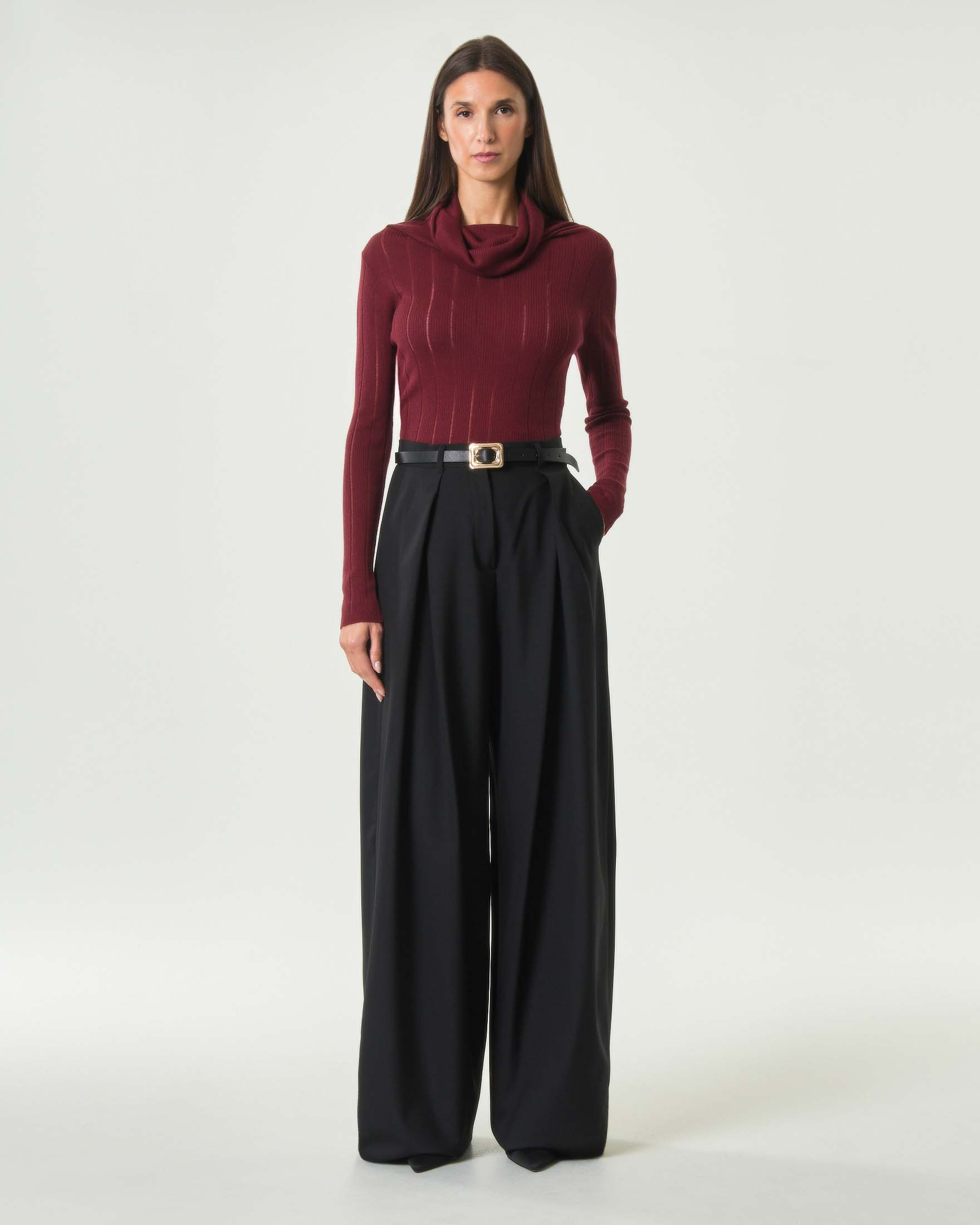 Pantaloni wide leg Max Mara Studio neri in saglia di lana stretch con cintura