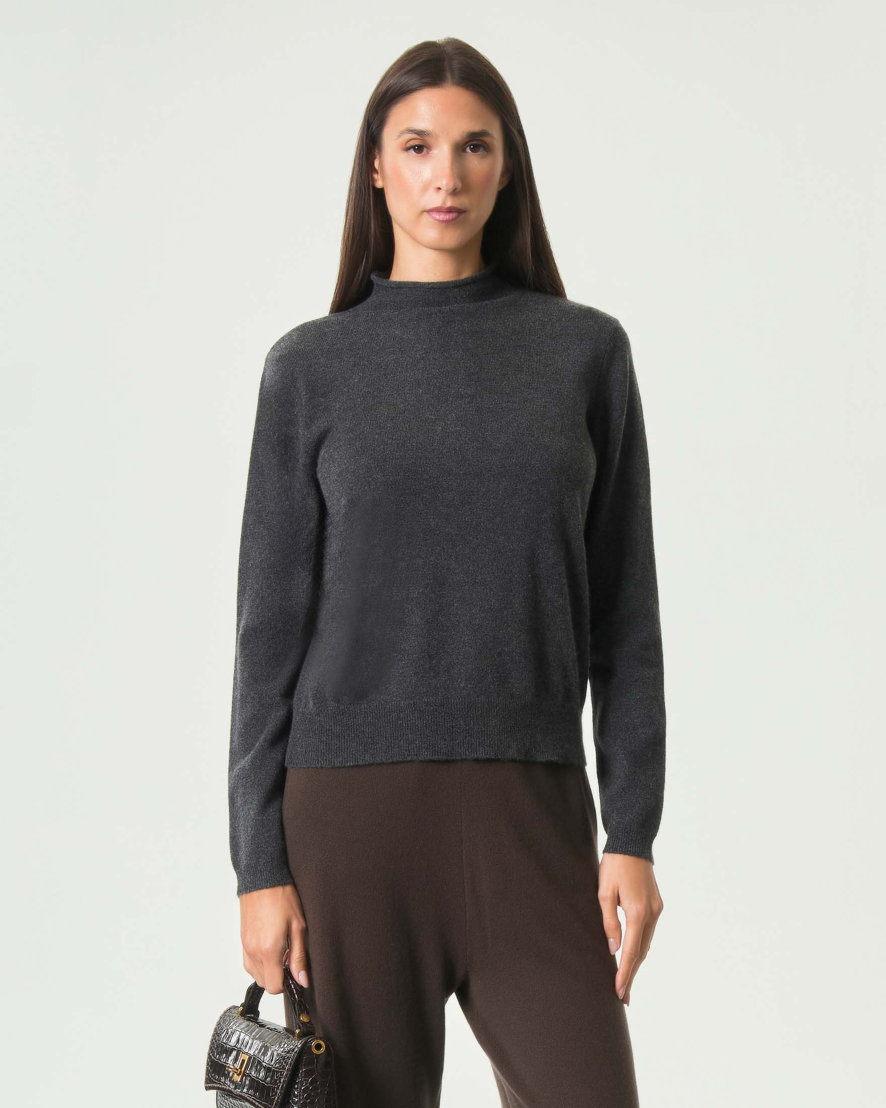 Lupetto MM Max Mara antracite in lana e cashmere con apertura a goccia sul retro