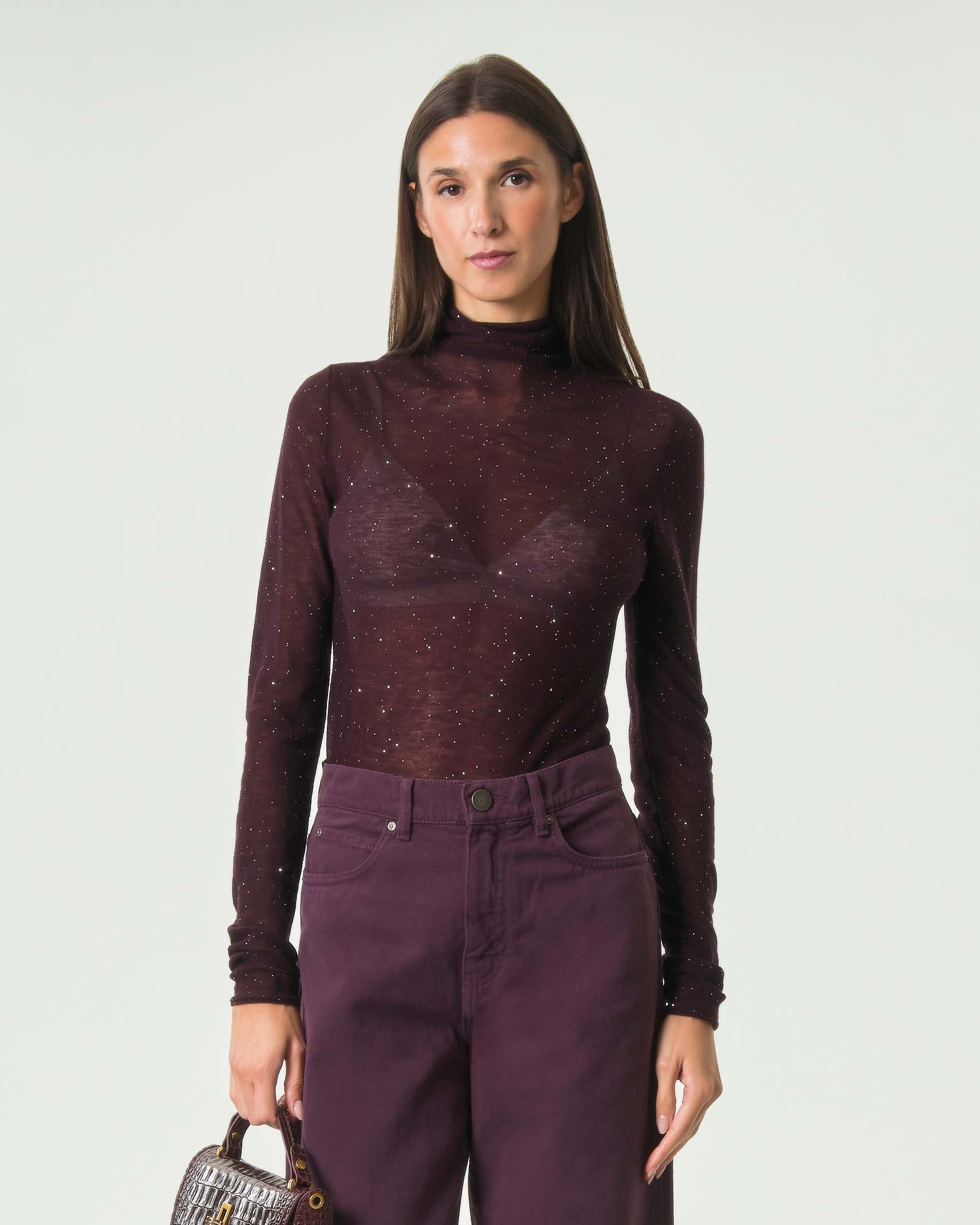Maglia dolcevita slim Pinko bordeaux in misto lana semitrasparente con micro paillettes