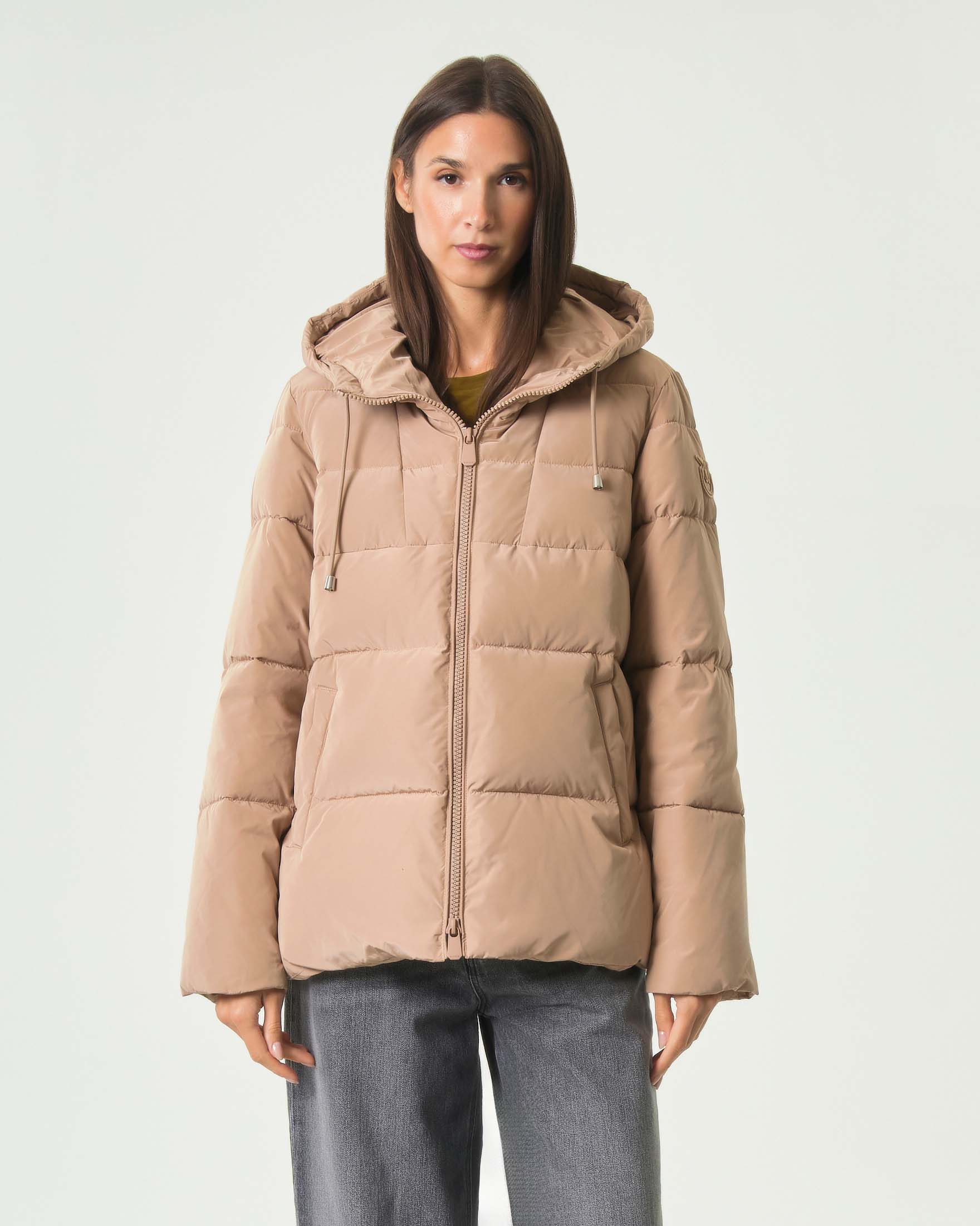 Piumino corto trapuntato Pinko beige in nylon con cappuccio e logo Love Birds