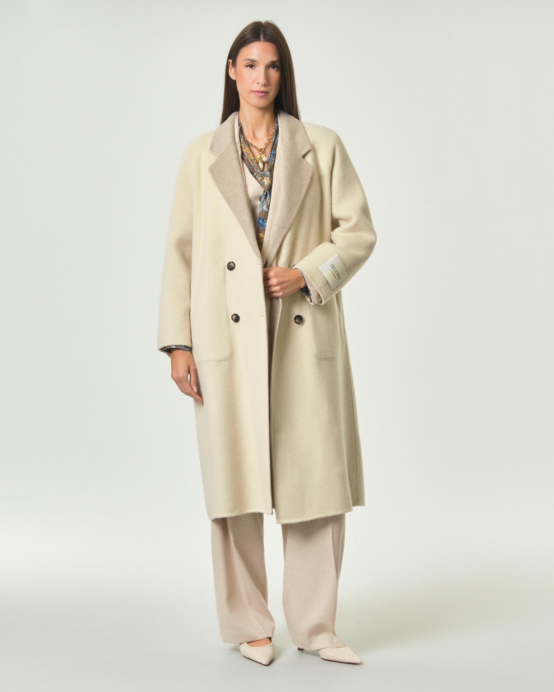 Cappotto lungo doppiopetto reversibile Wu'Side avorio e beige in pura lana con spacco sul retro