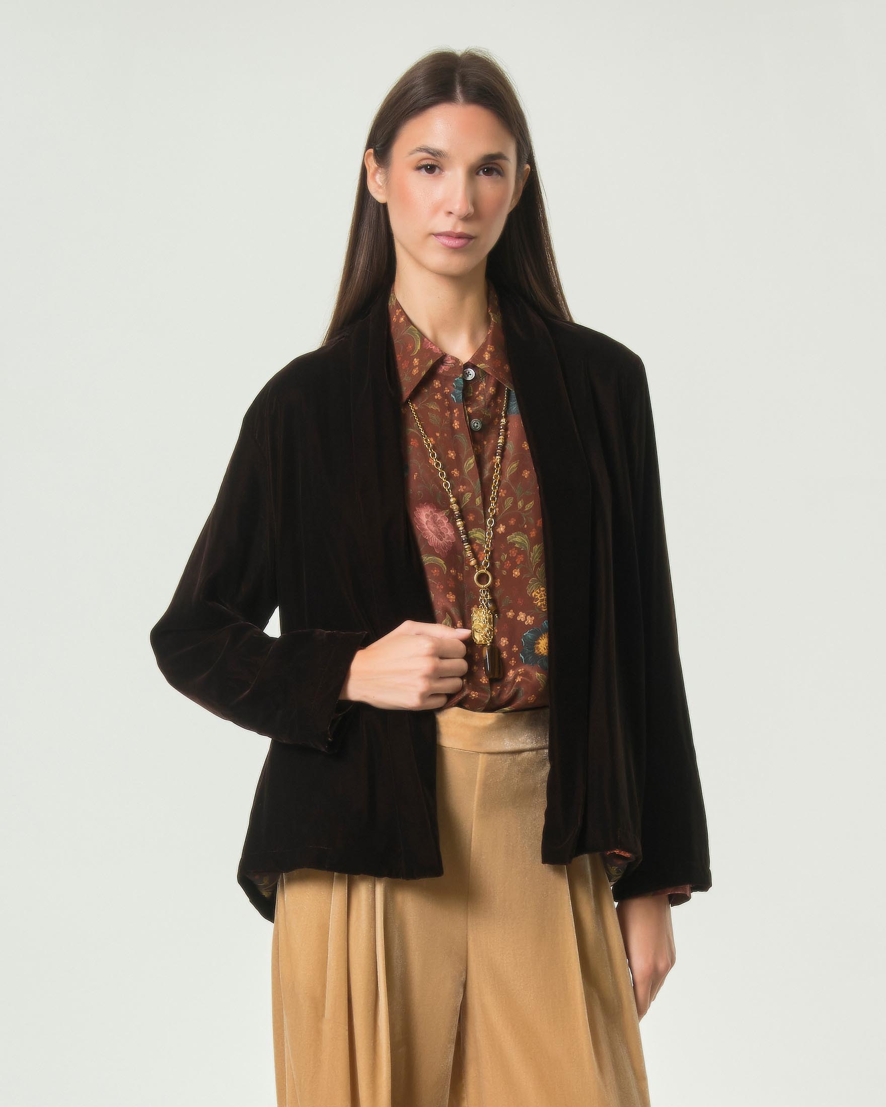 Giacca kimono aperta Wu'Side marrone in velluto liscio con fodera interna a stampa floreale multicolor