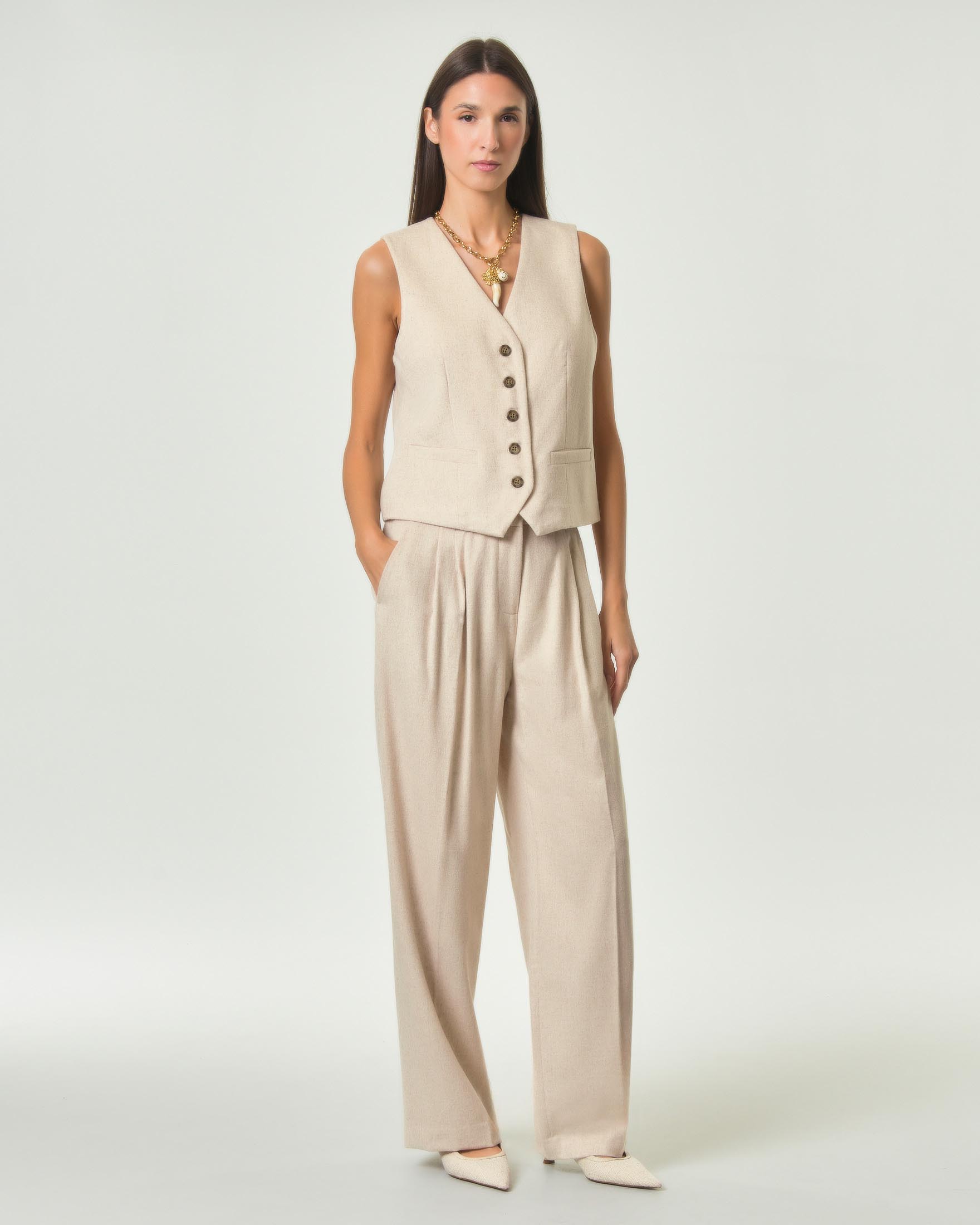 Pantaloni a palazzo Wu'Side color avorio con pinces e passanti da cintura