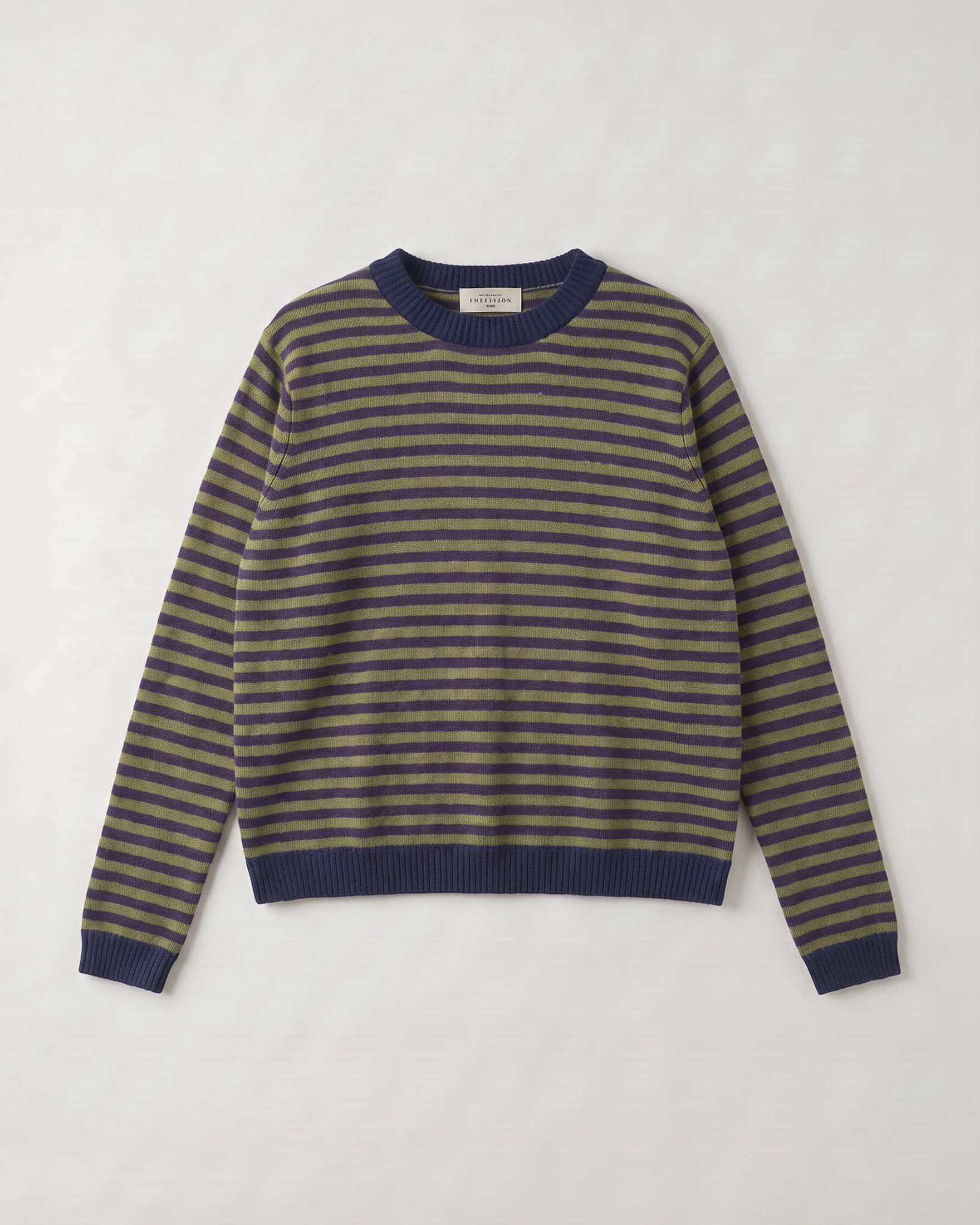 Maglia girocollo Intuition Paris verde in misto cashmere e lana a righe sottili viola con bordi blu