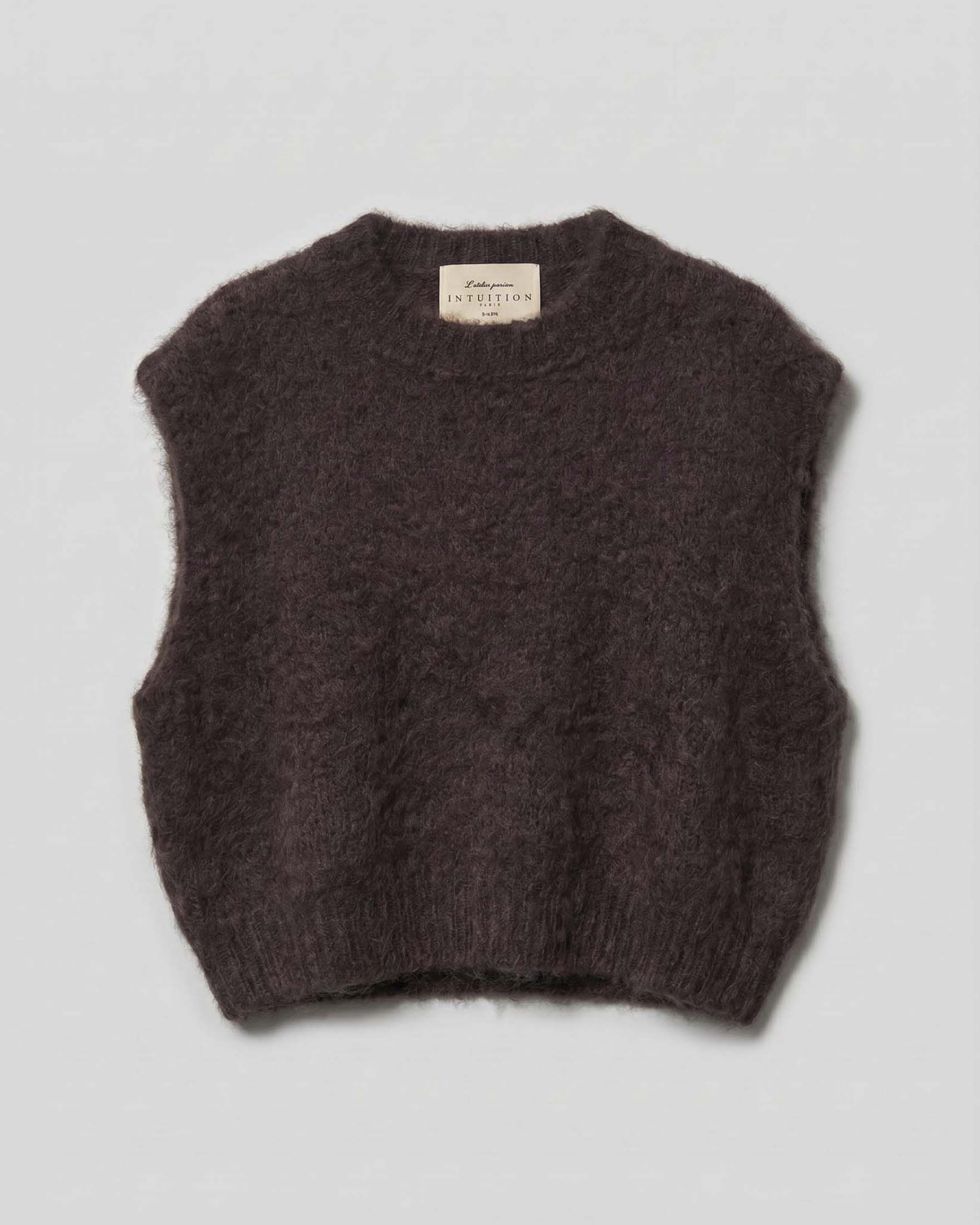 Gilet cropped Intuition Paris marrone in mohair texture soffice con taglio boxy