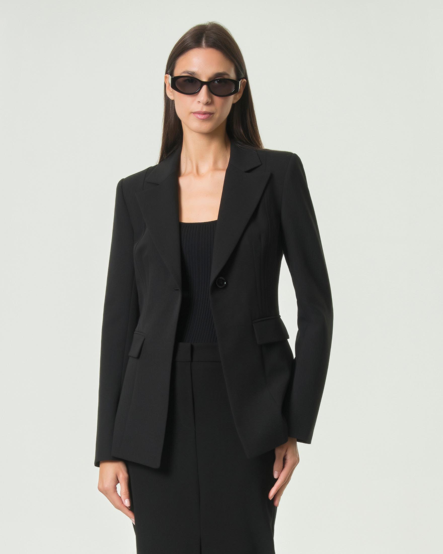 Giacca slim monopetto Patrizia Pepe nera in gabardine di misto viscosa con logo Fly sul retro